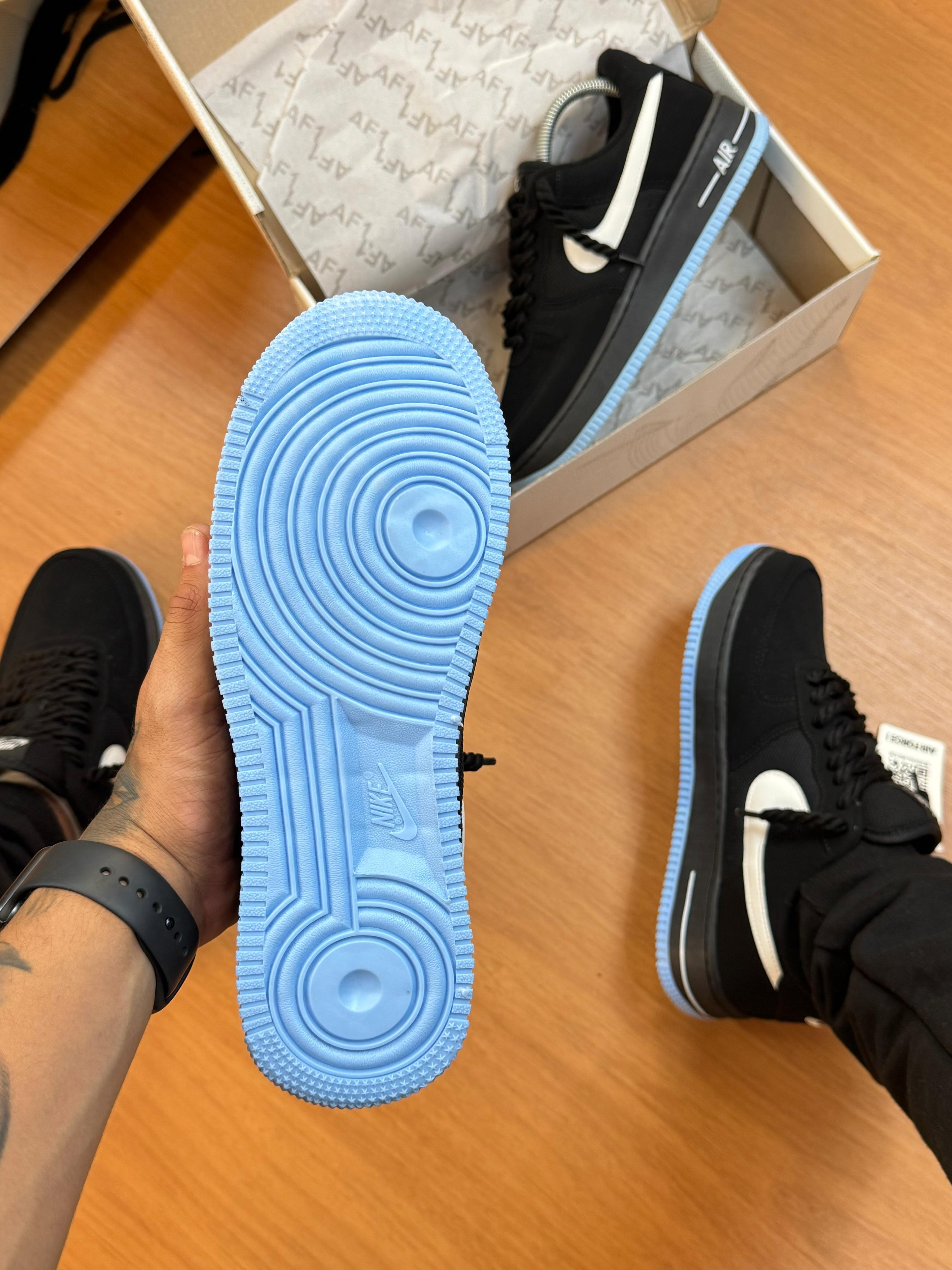 Nike Air Force Camurça Nobuk Preto/Azul