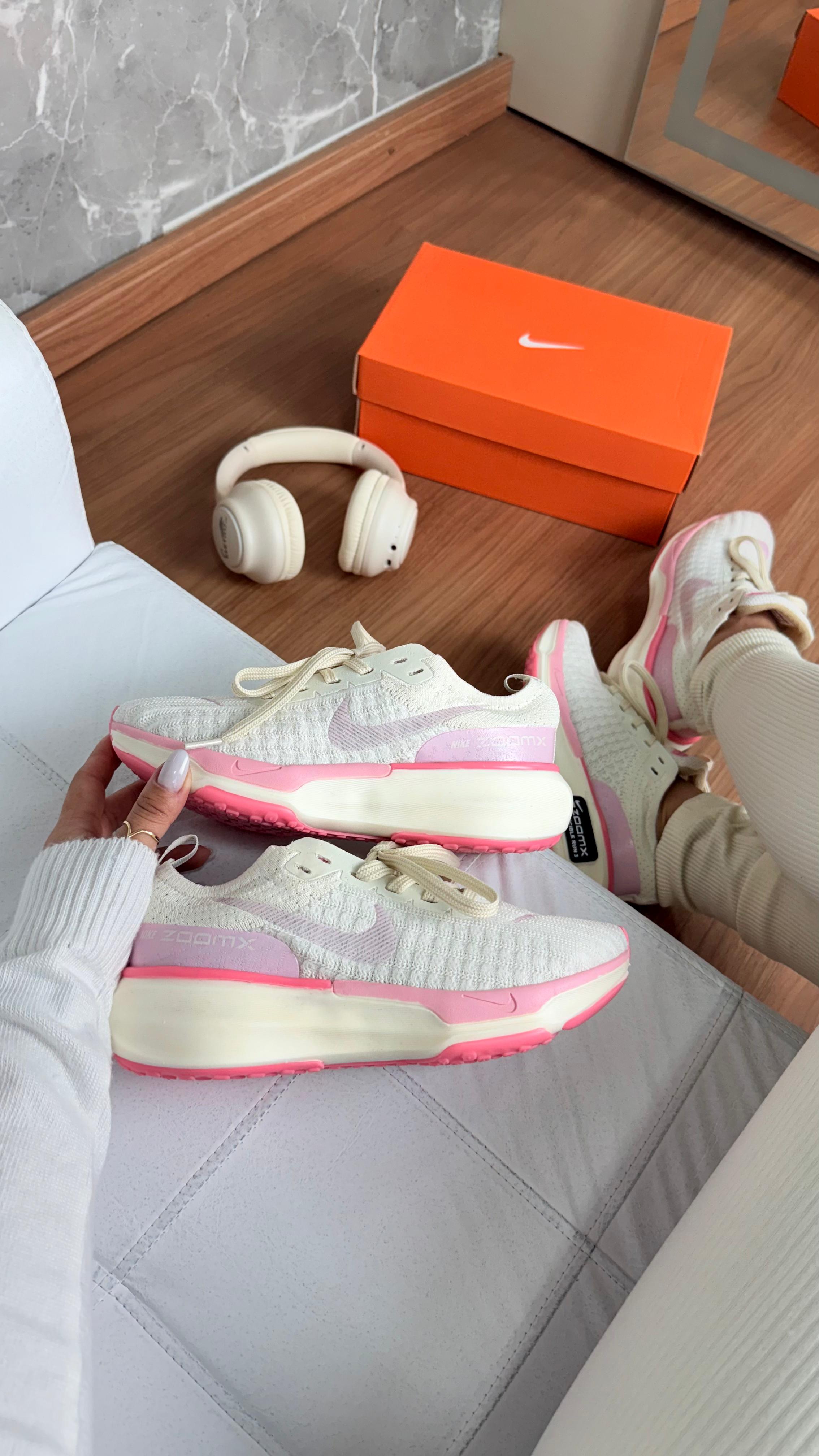 Zoom Invincible run 3 Bege/Rosa🩷