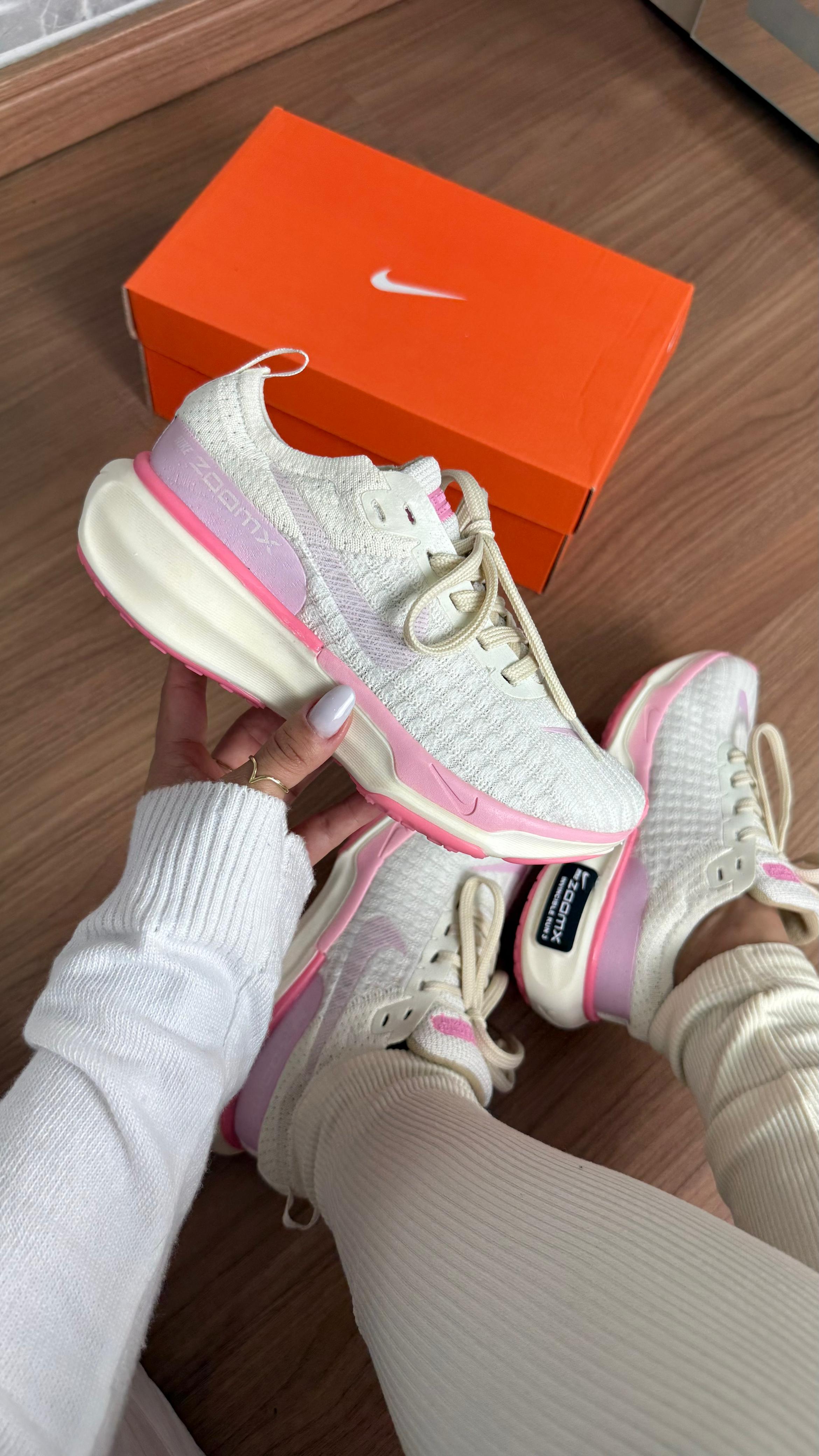 Zoom Invincible run 3 Bege/Rosa🩷