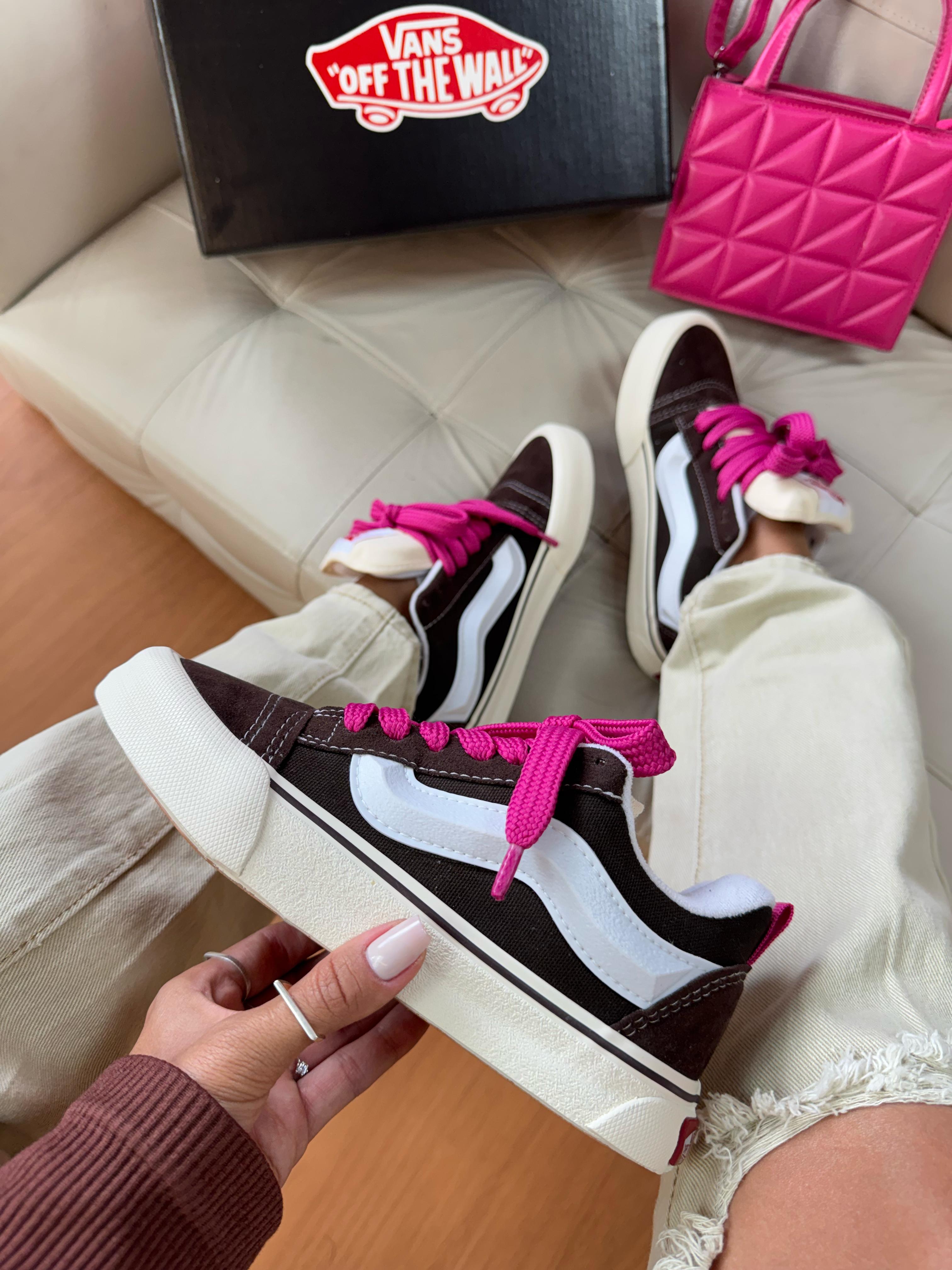 Vns Old Knu café/ pink