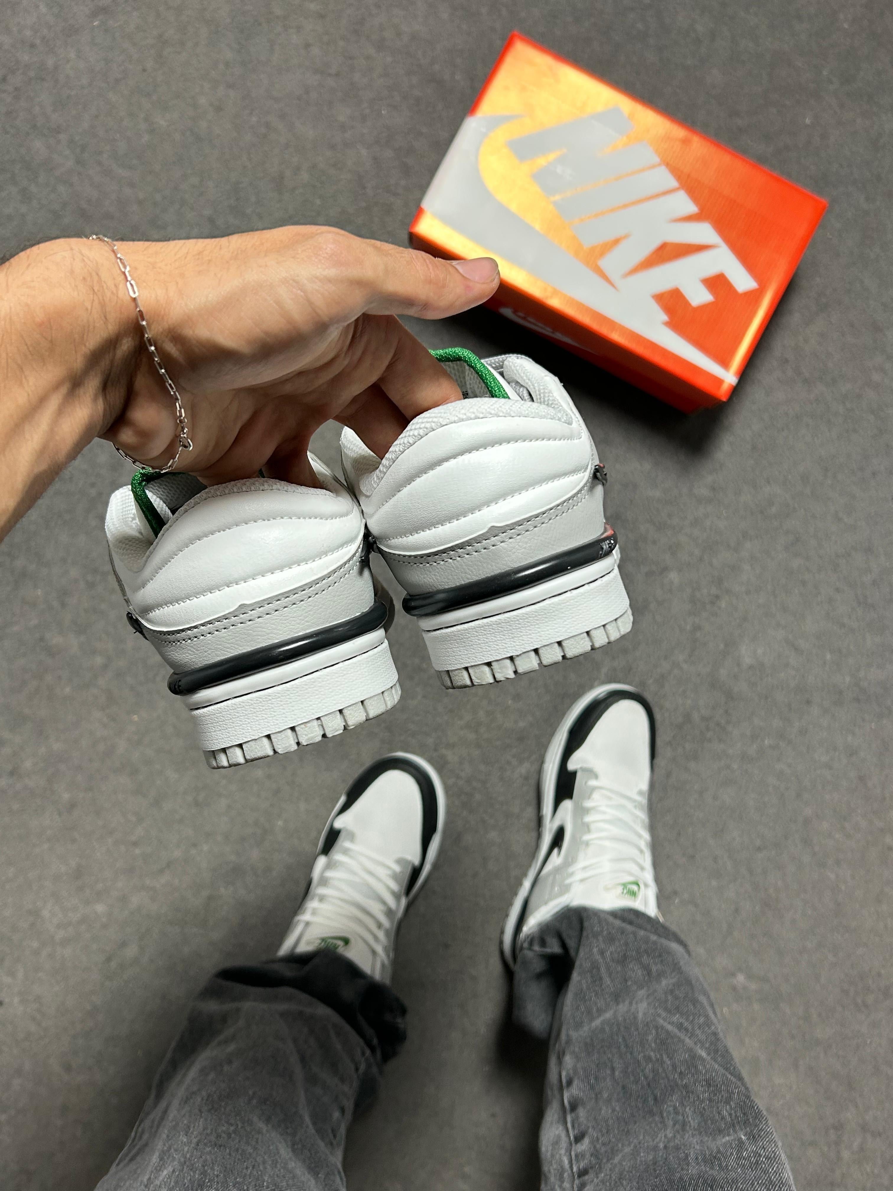 Dunk Low Twist Tricolor