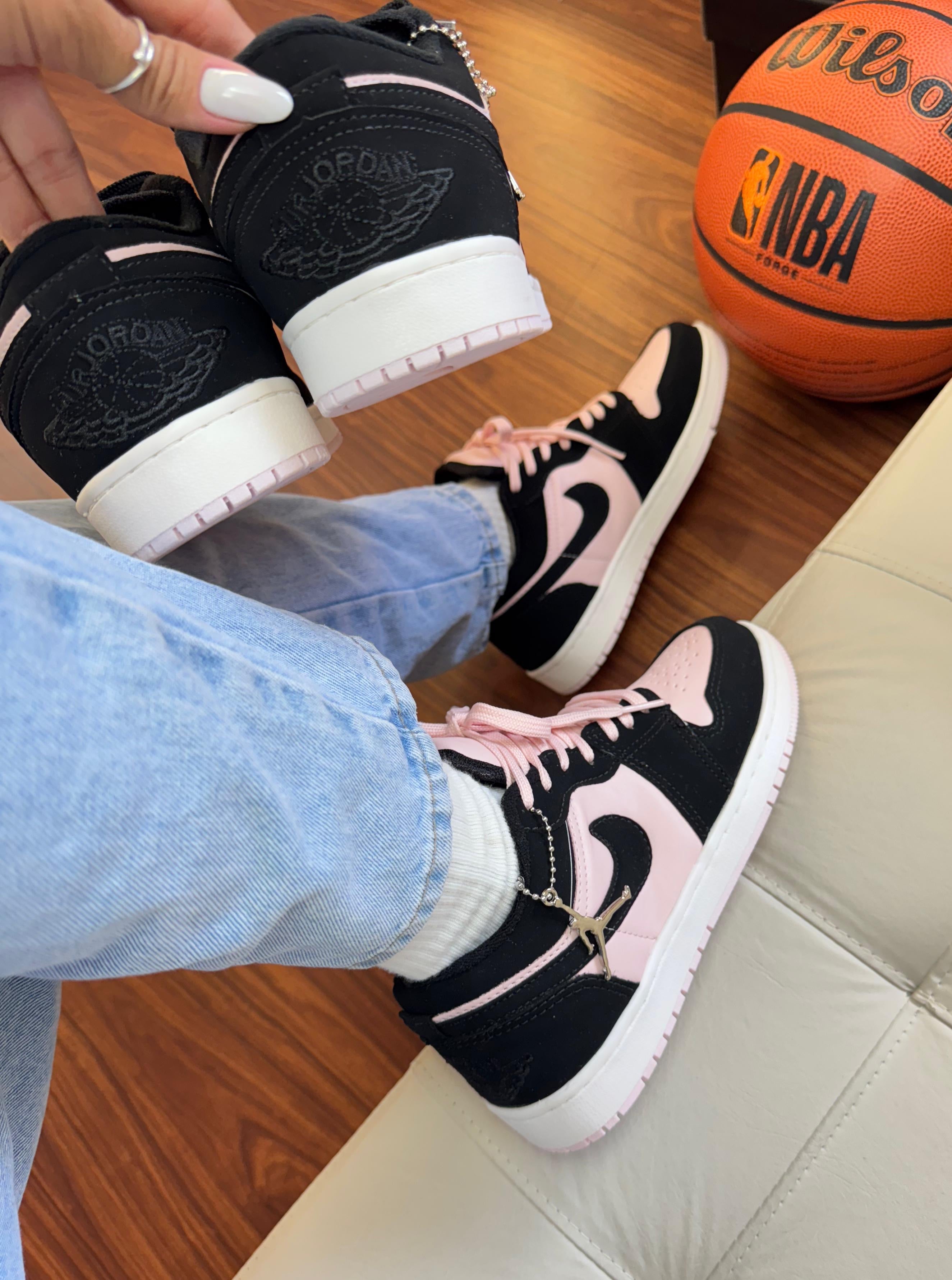 Jordan Low Pink