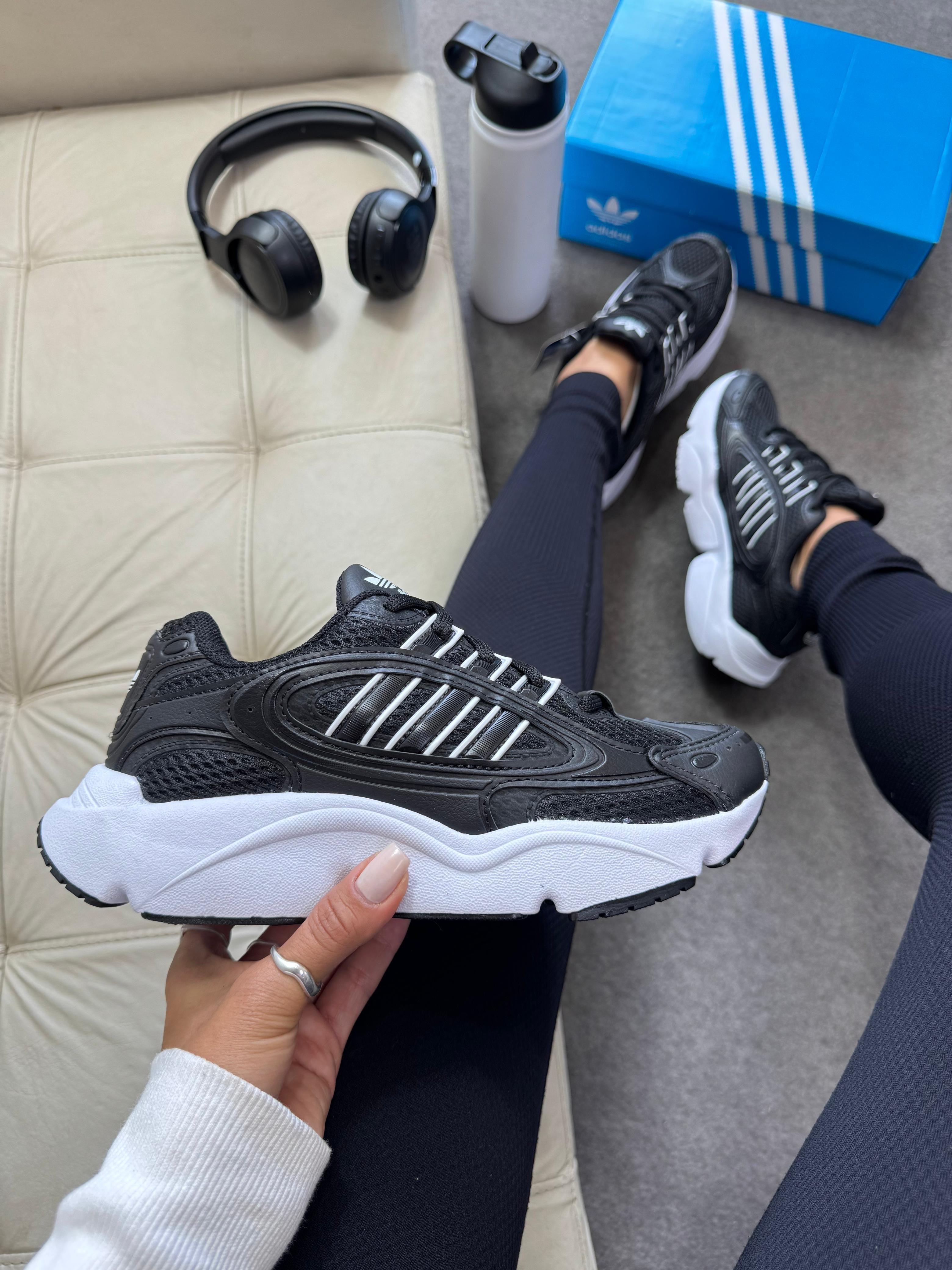 Adidas OZMILLEN Preto