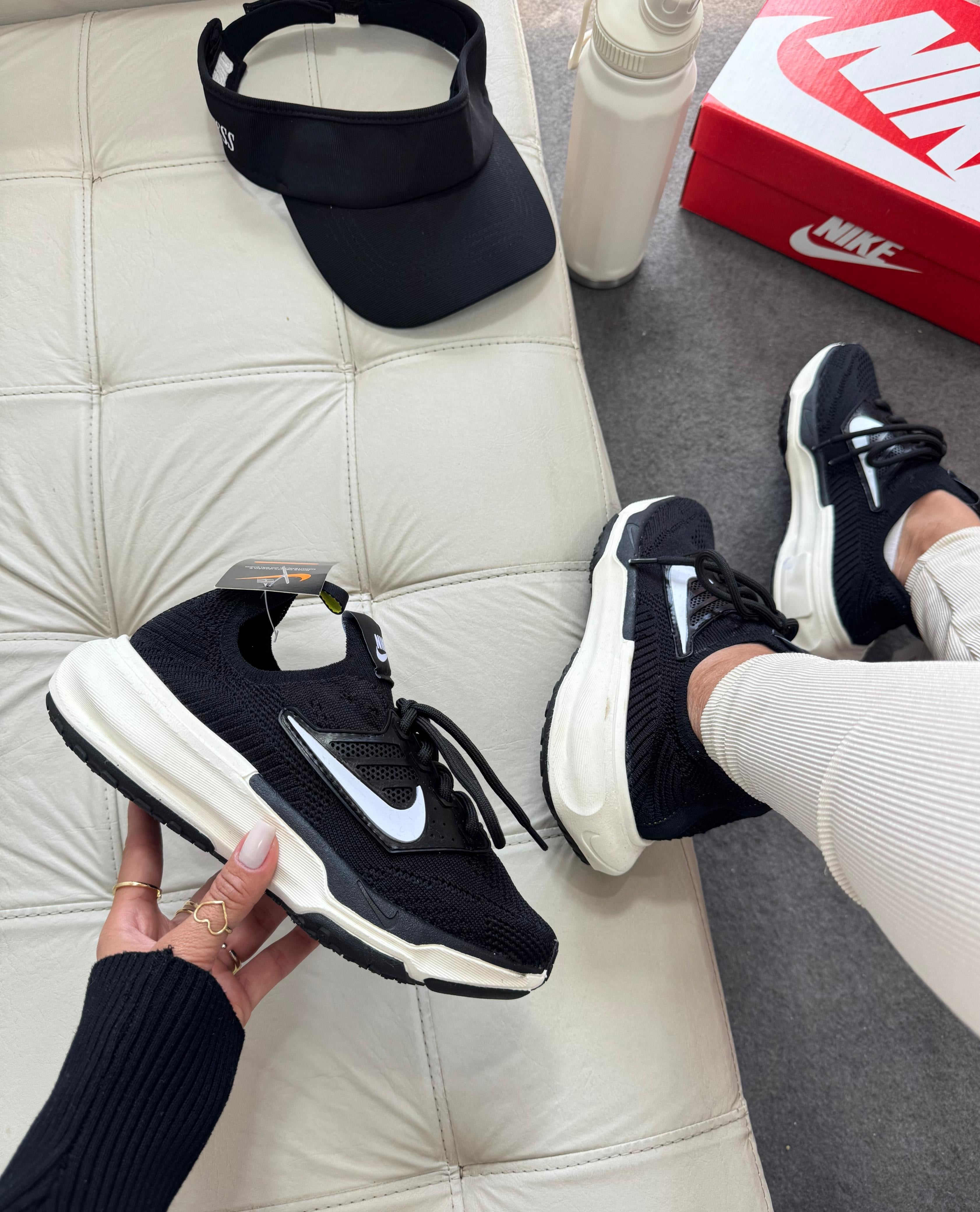 Nike Knit B3 Preto/Branco