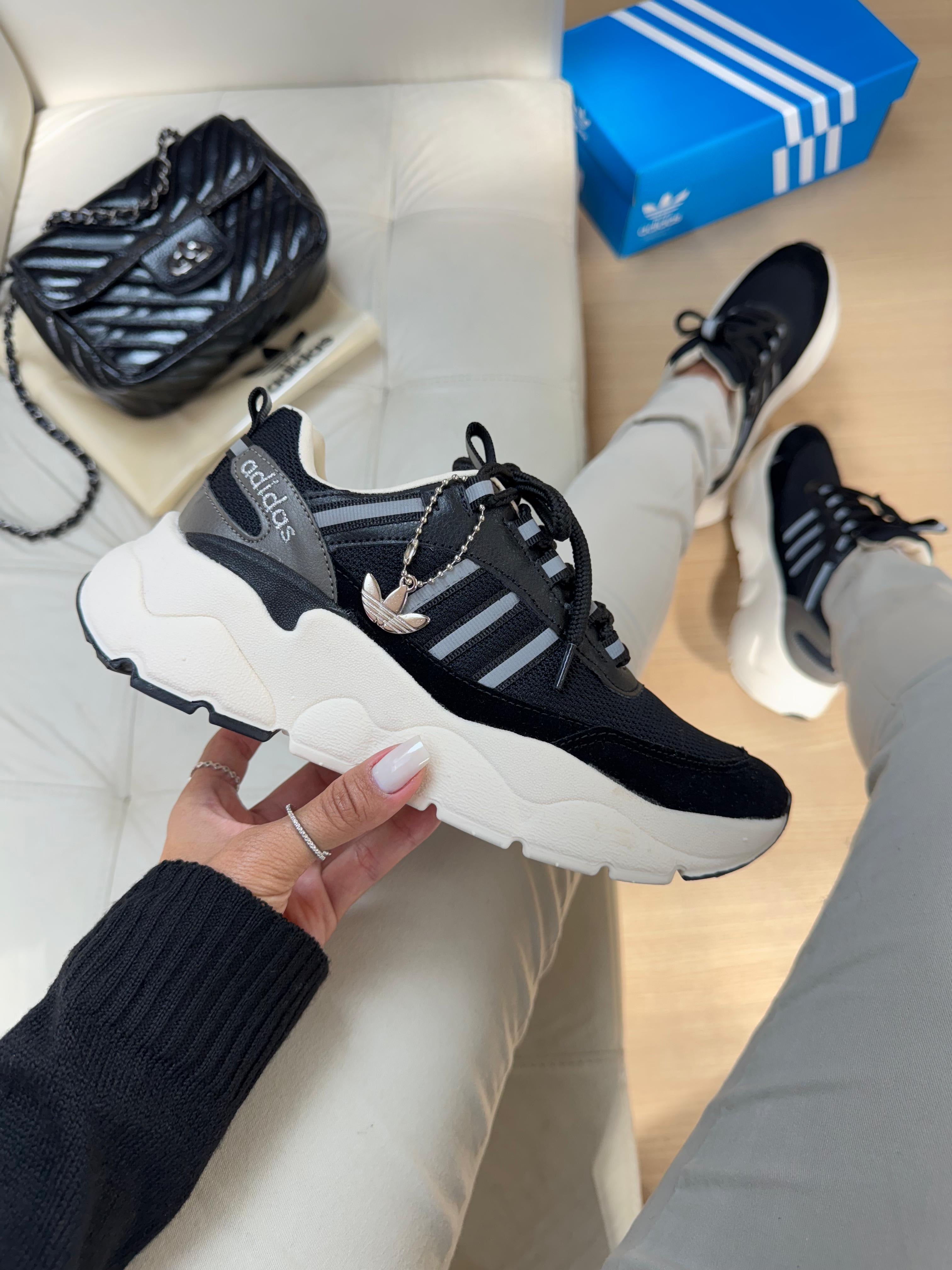 Adidas Dymond Preto