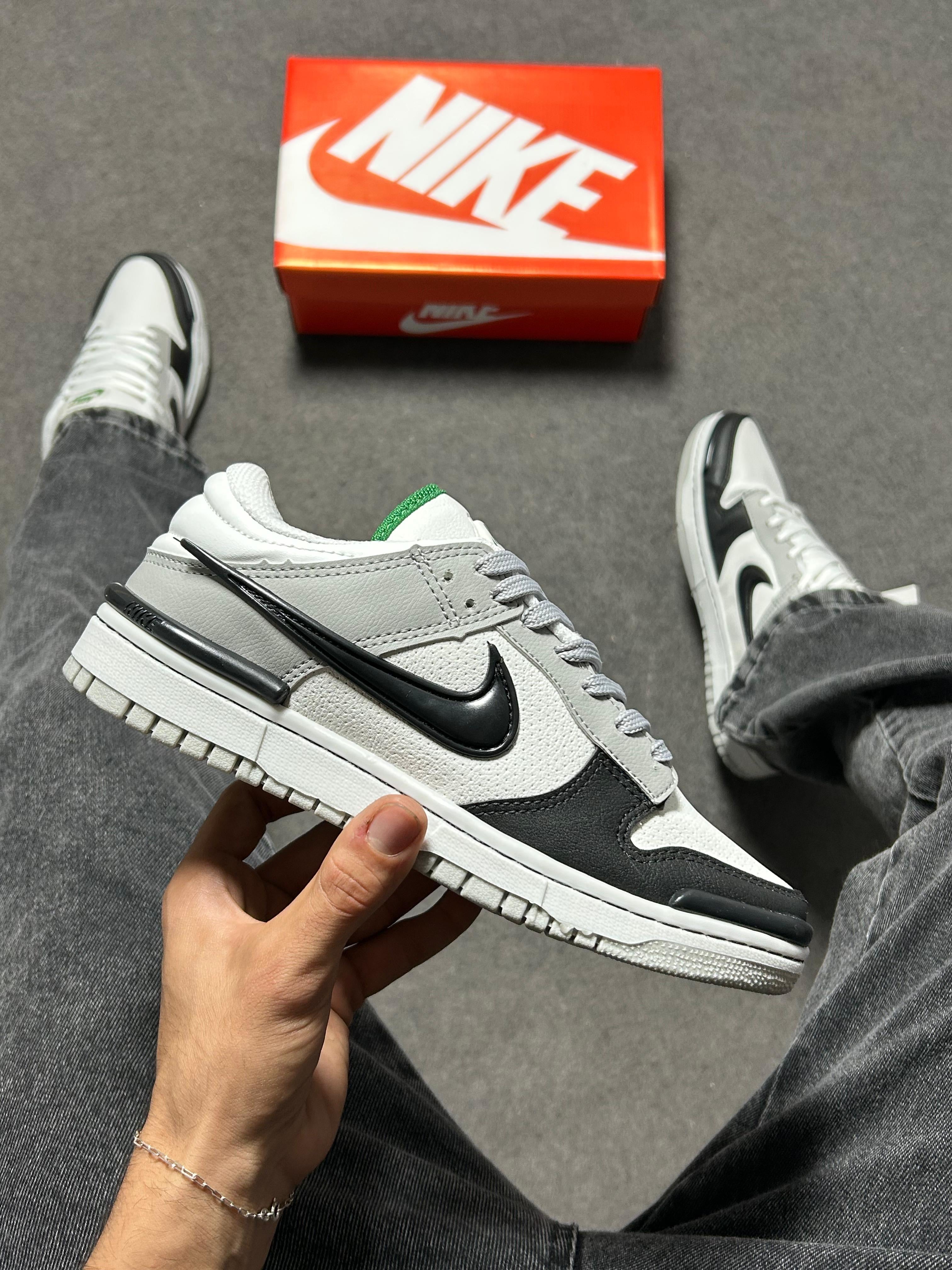 Dunk Low Twist Tricolor