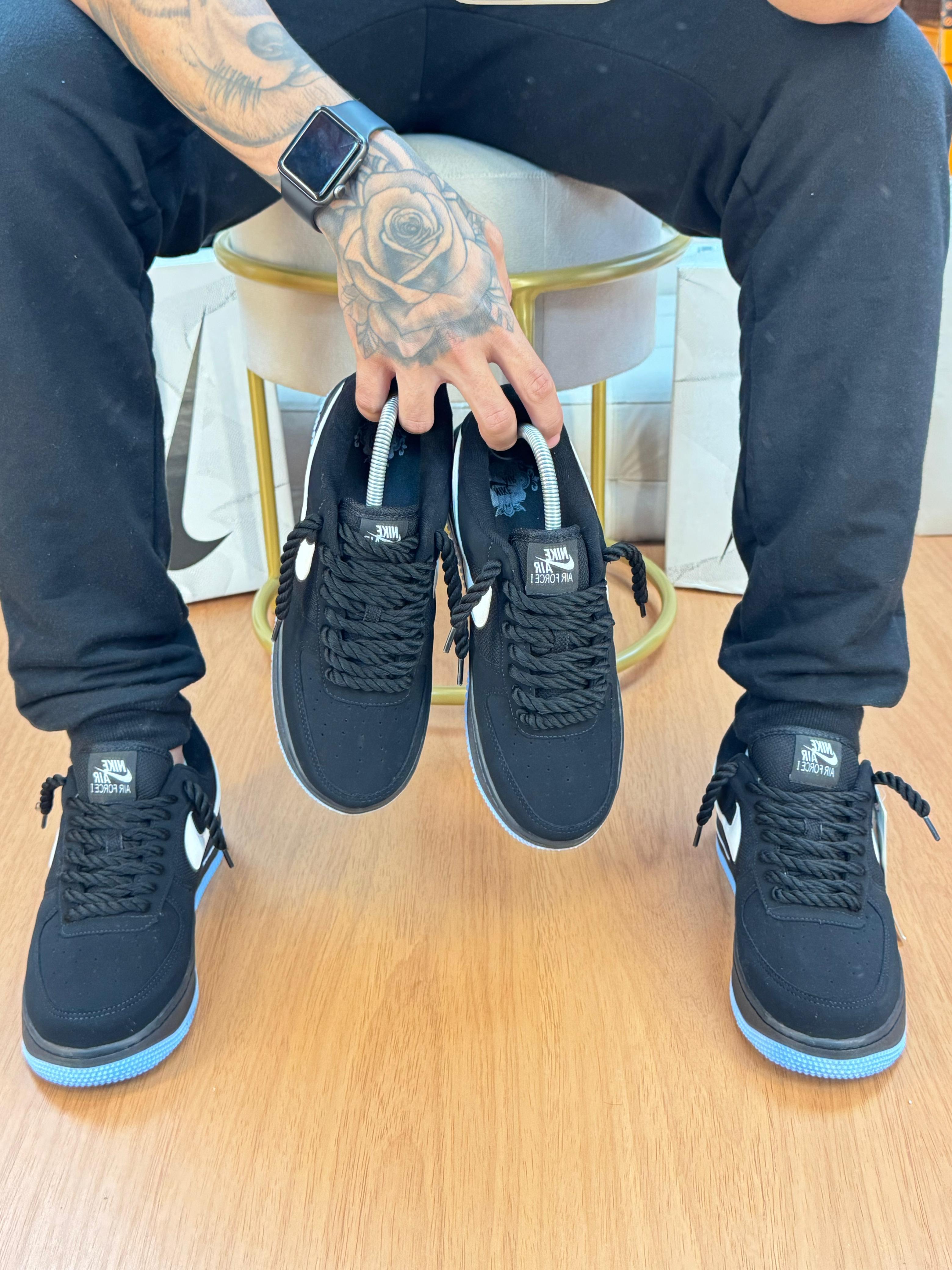Nike Air Force Camurça Nobuk Preto/Azul