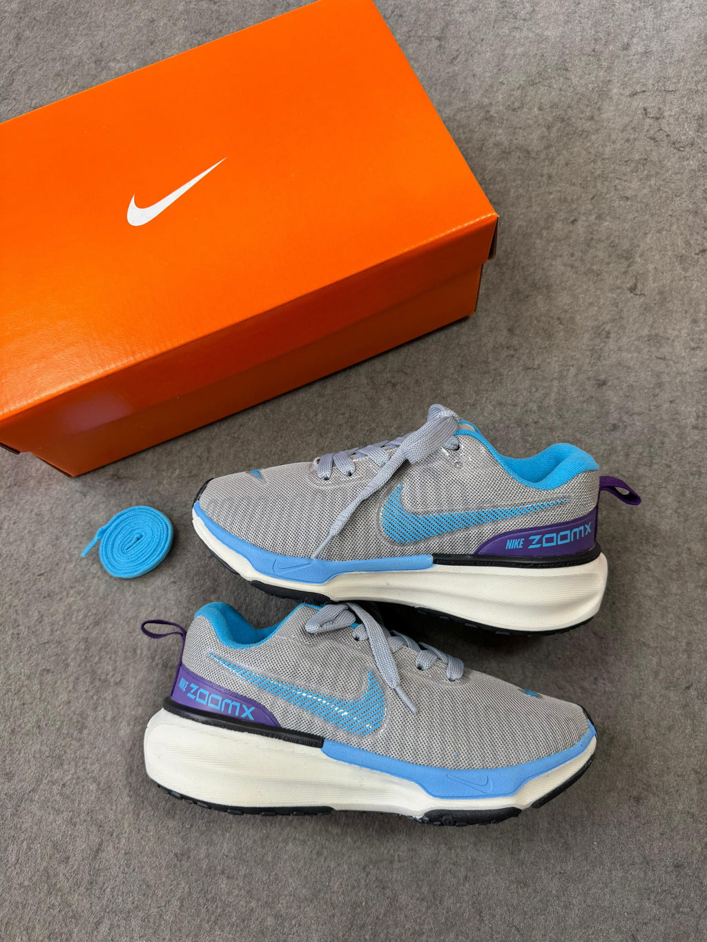 Invincible Run Cinza/Azul