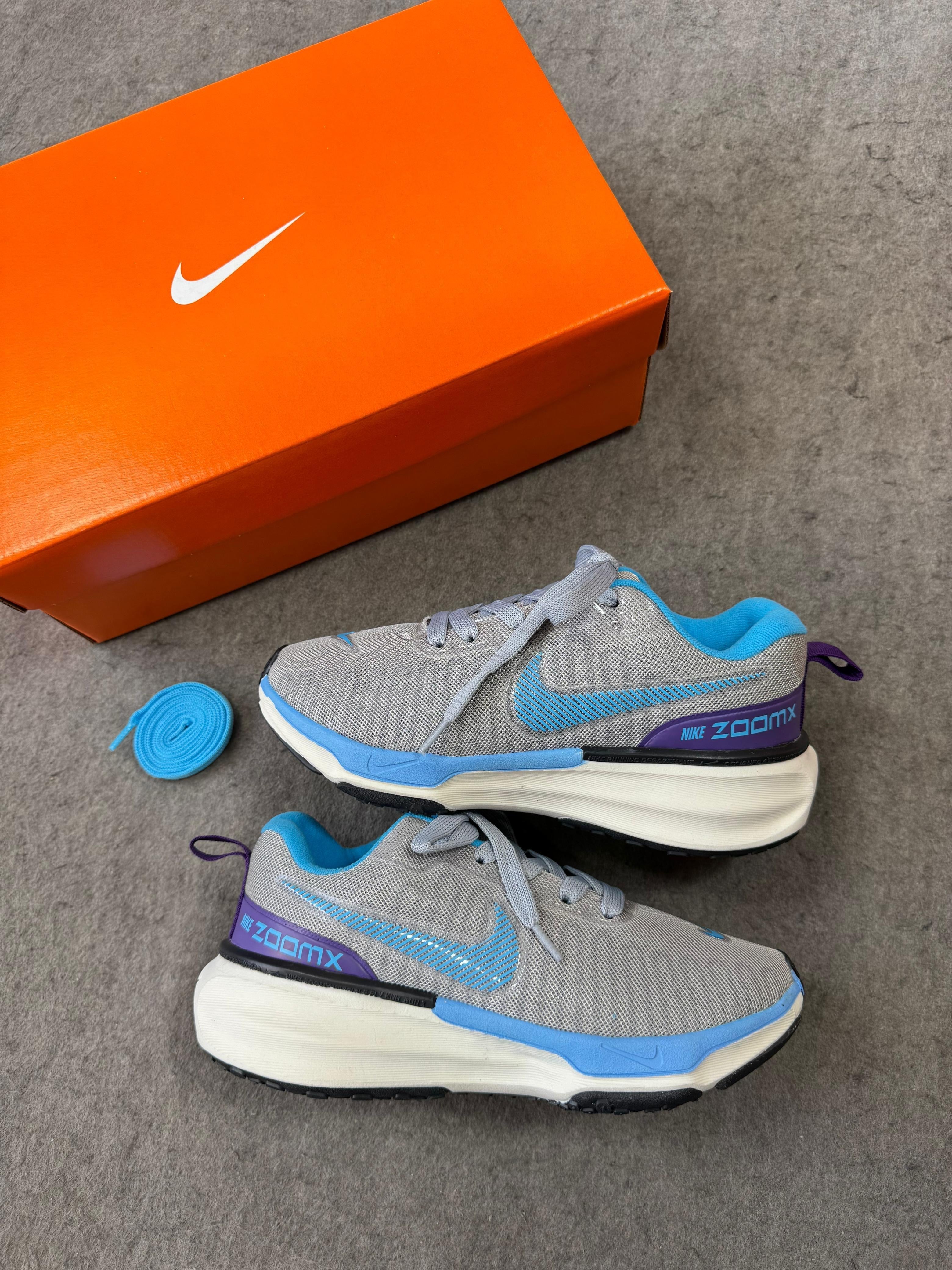 Invincible Run Cinza/Azul
