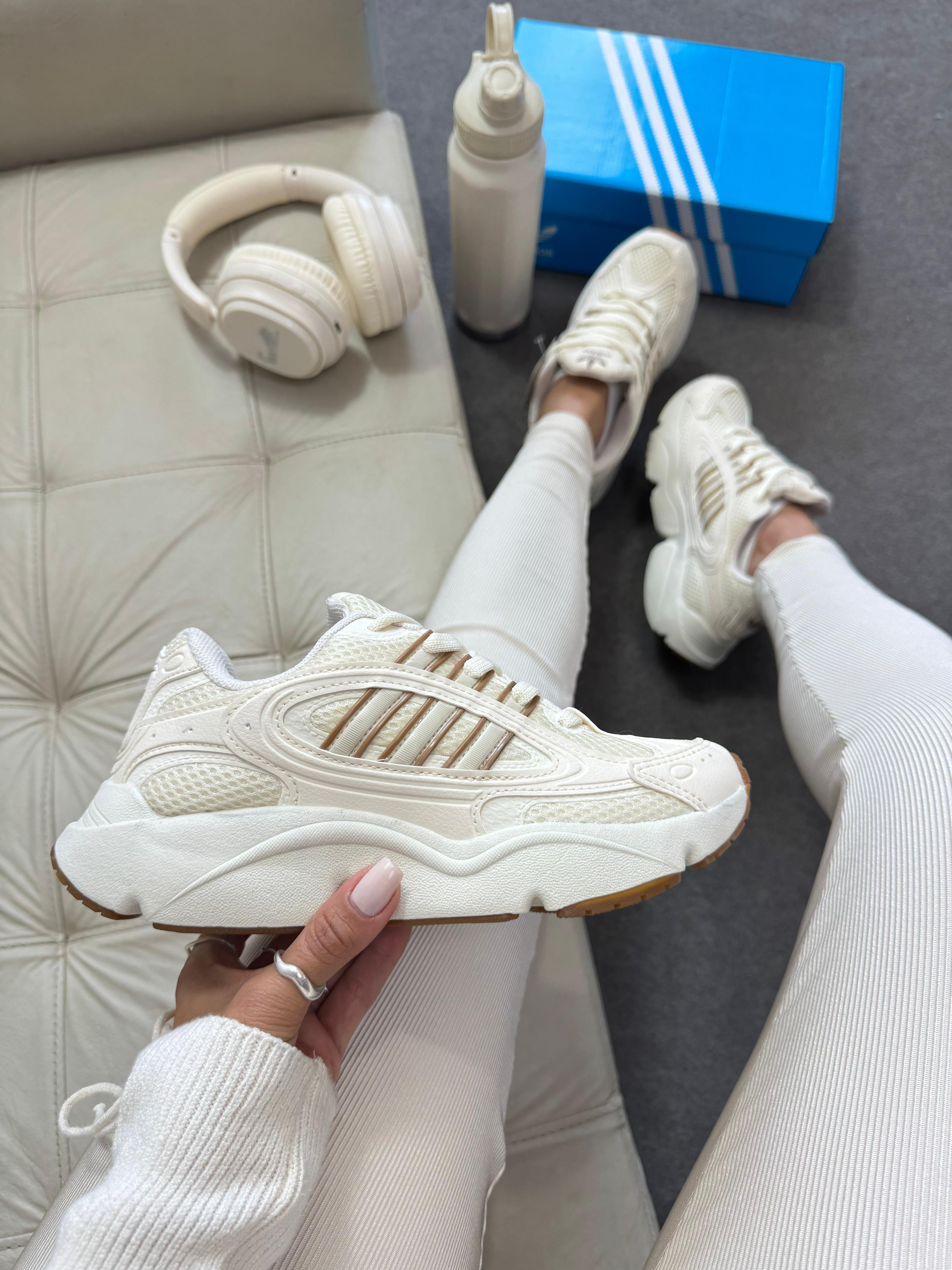 Adidas OZMILLEN Off