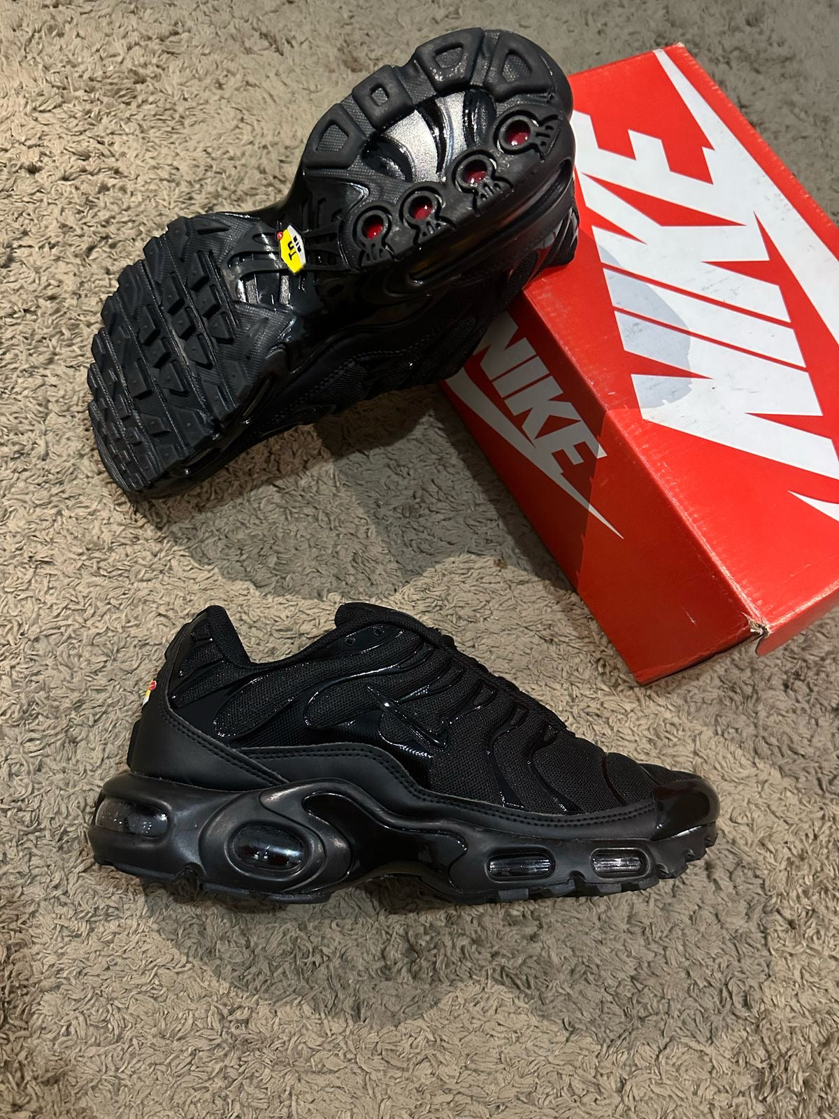 TN1 Triple Black Importado