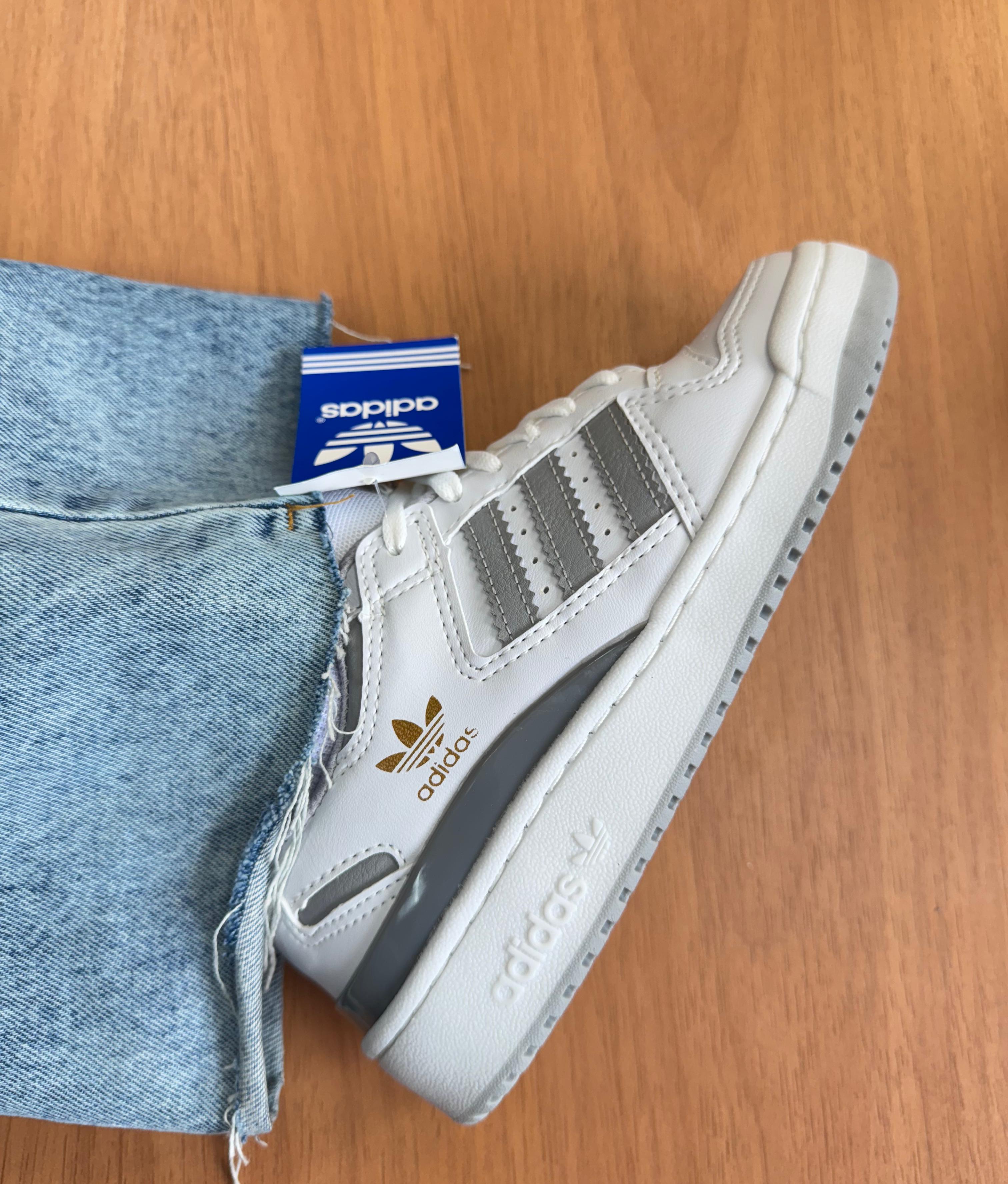Adidas Fórum Cadarço Cinza