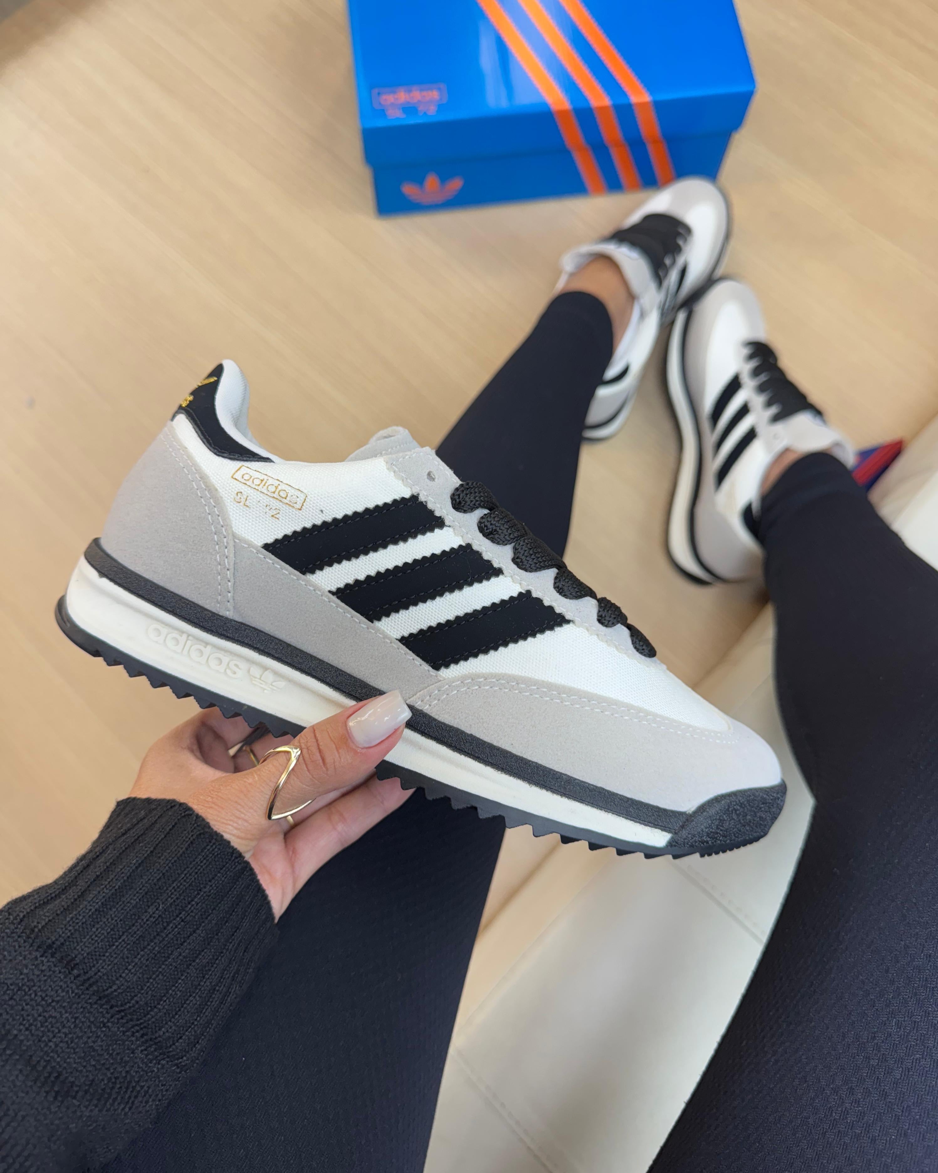 Adidas SL72 Branco/Preto
