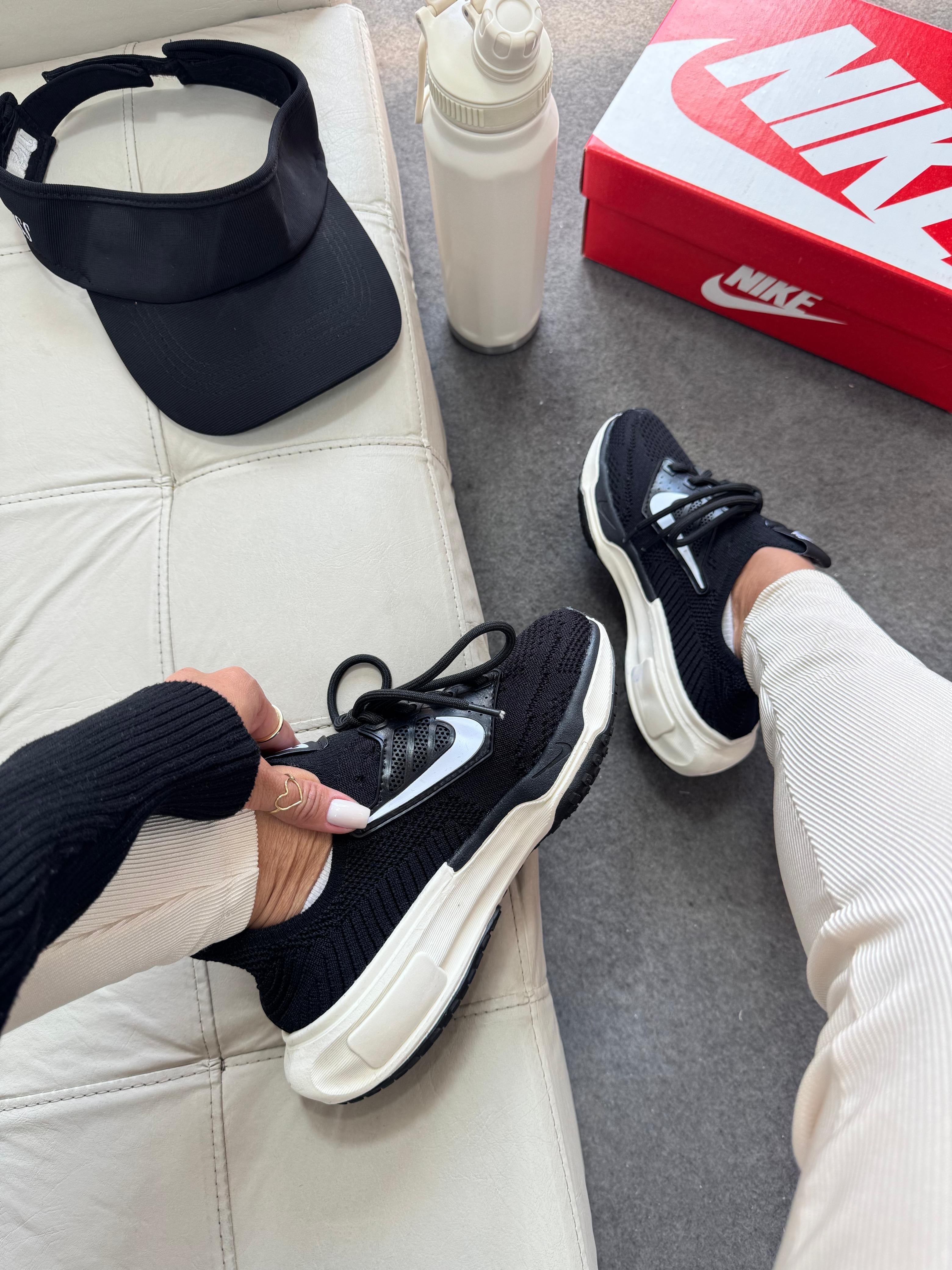 Nike Knit B3 Preto/Branco