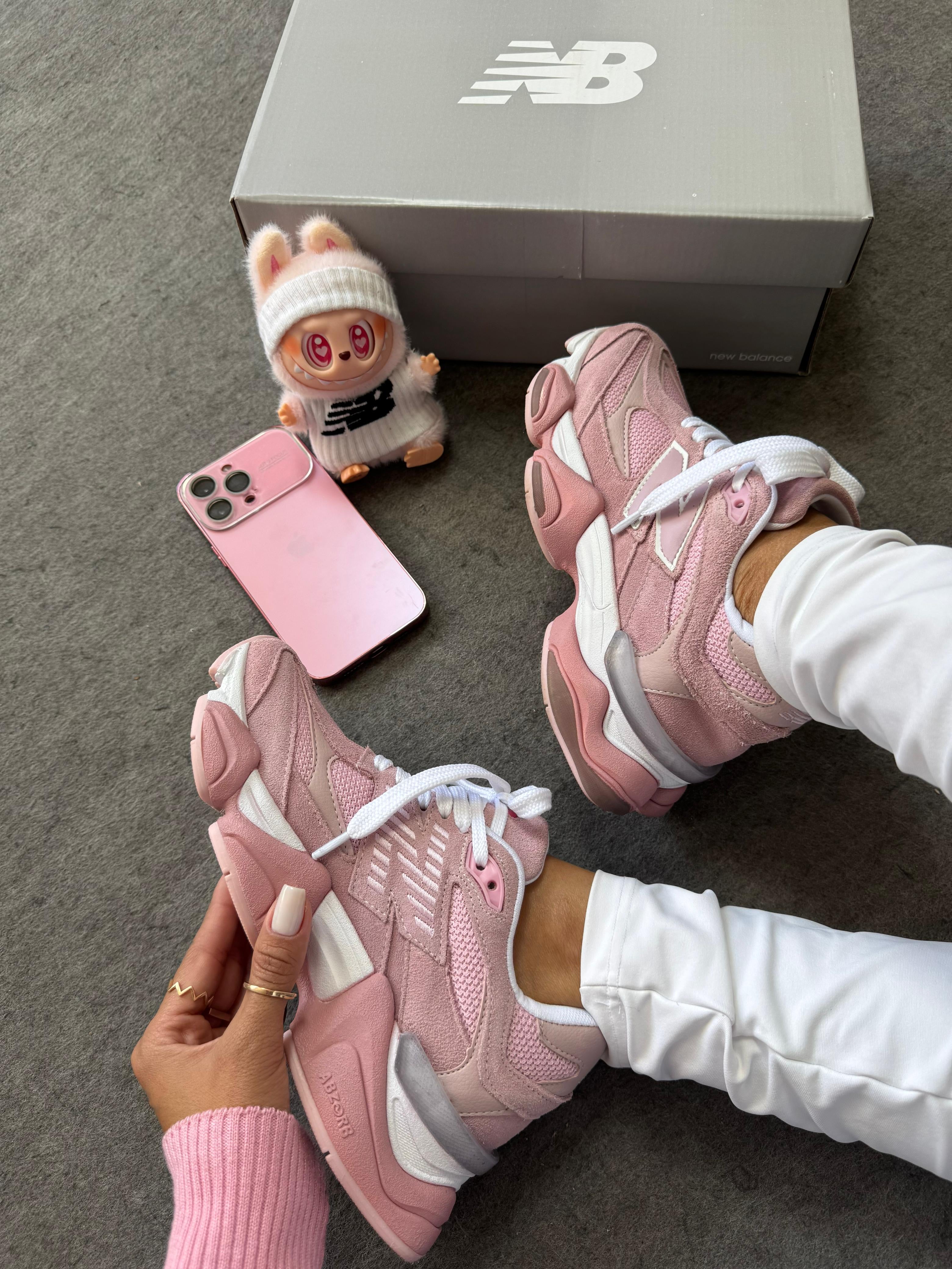 NB 9060 Rosa Couro