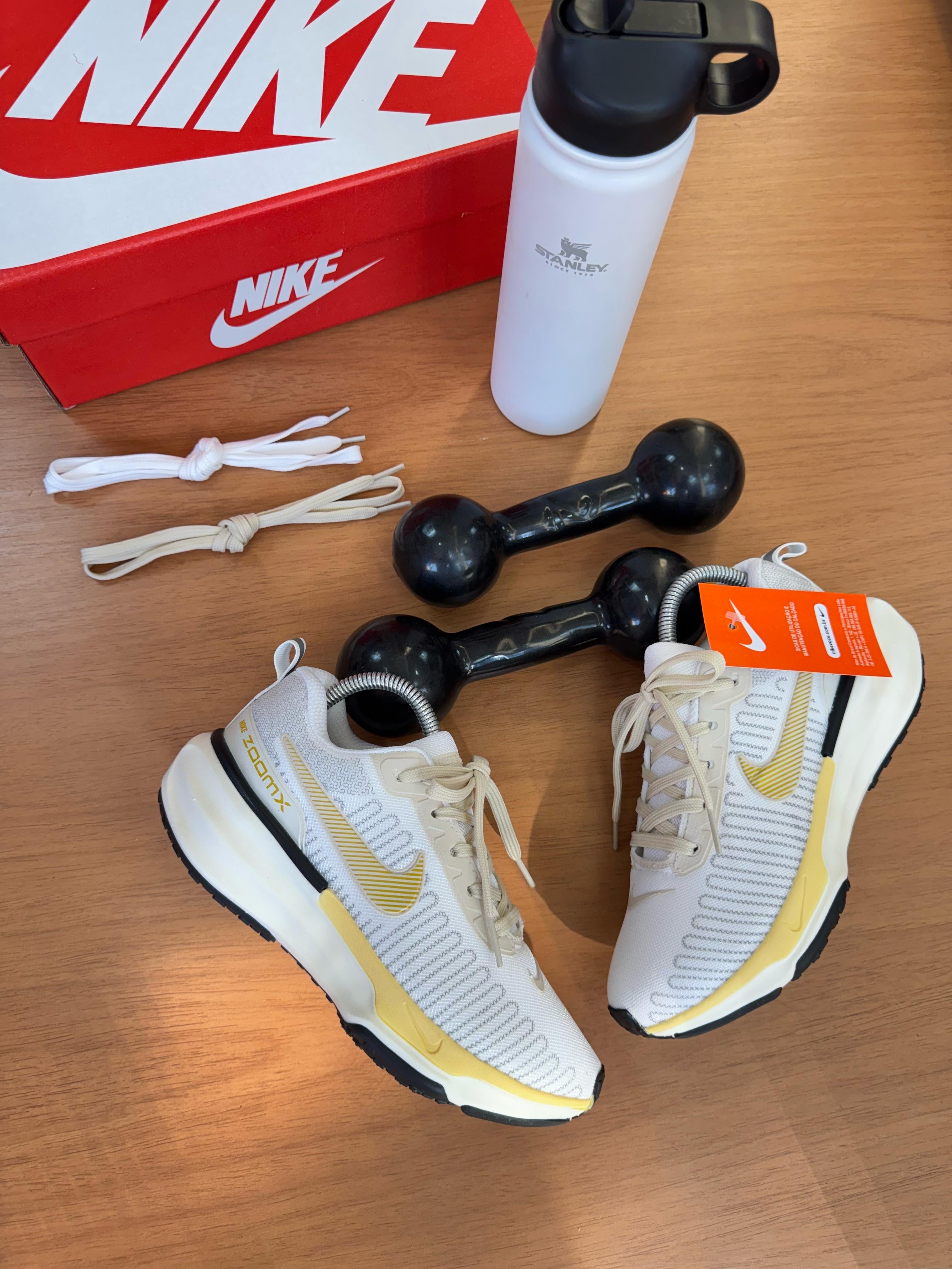 Invencible Run 3 Branco/Amarelo