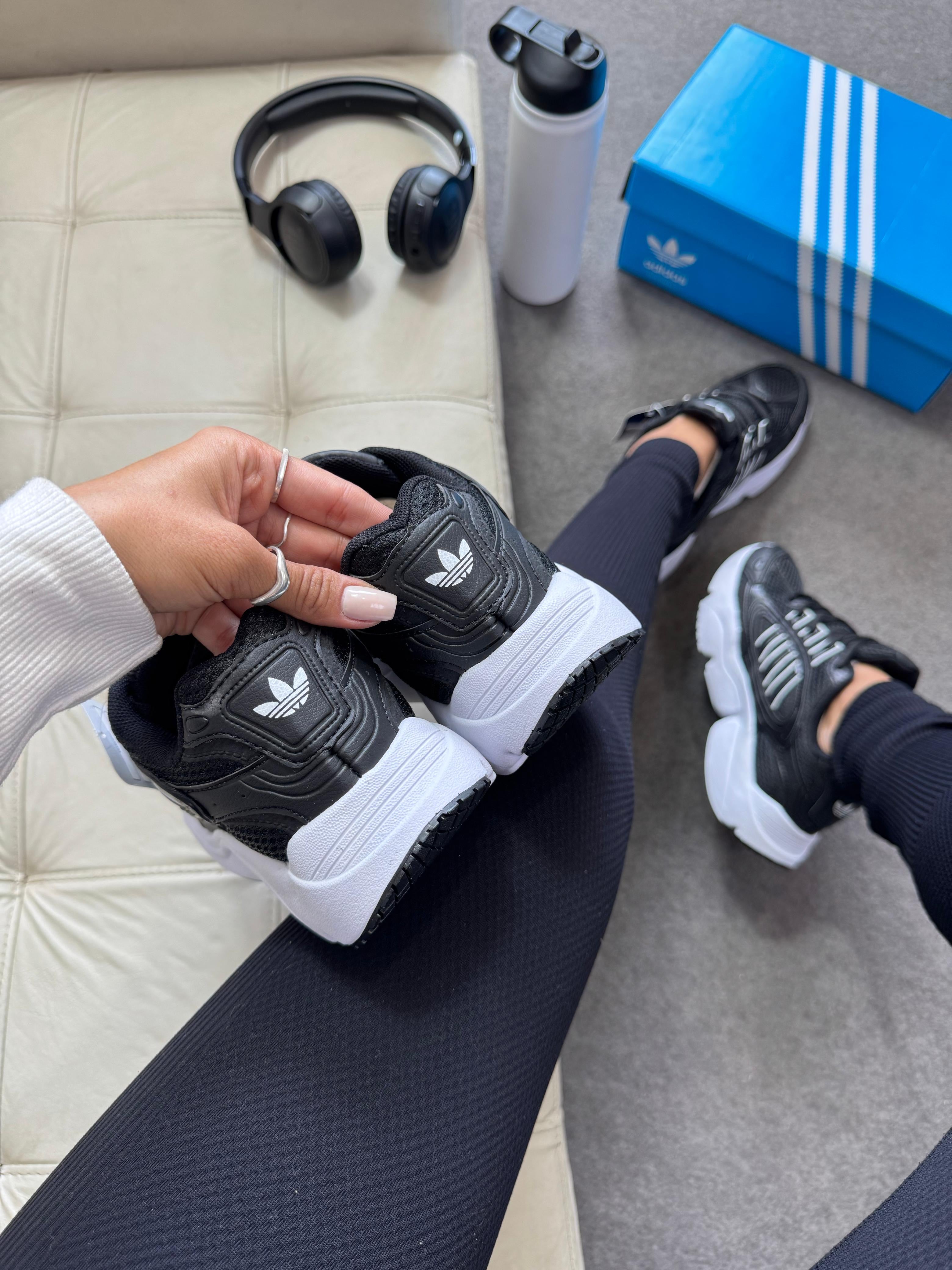 Adidas OZMILLEN Preto