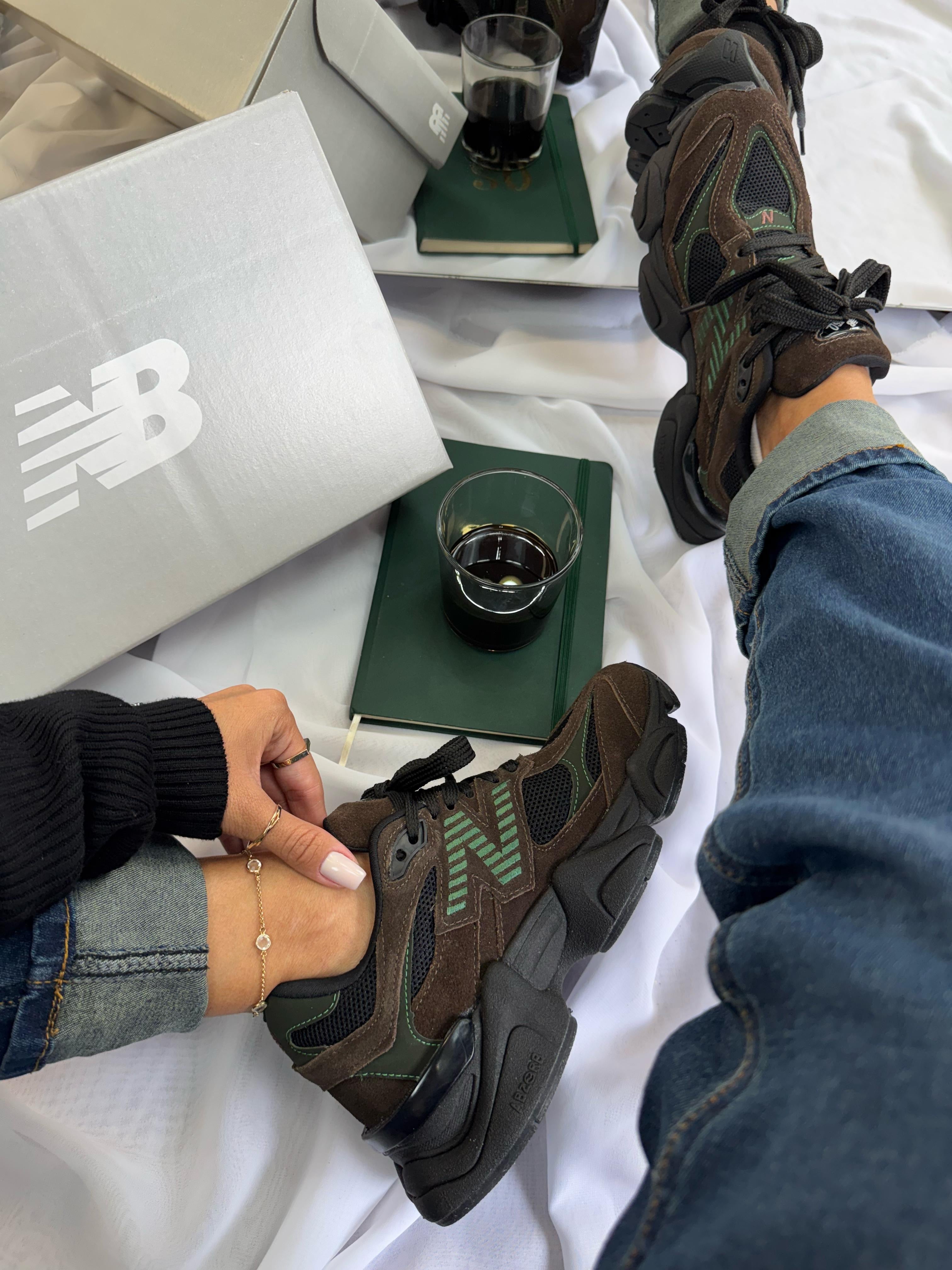 New Balance 9060 Marrom/Verde