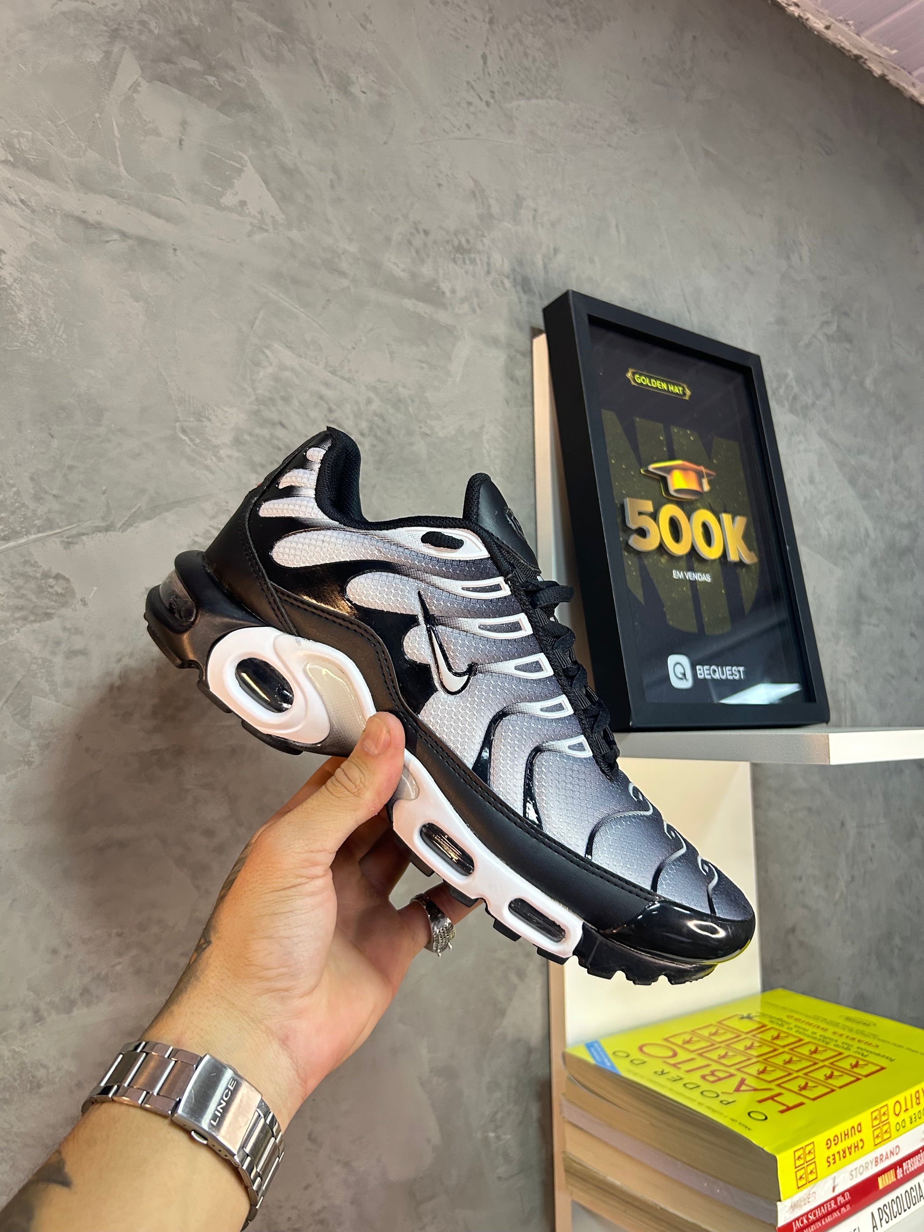 TN1 Black Metallic Importado