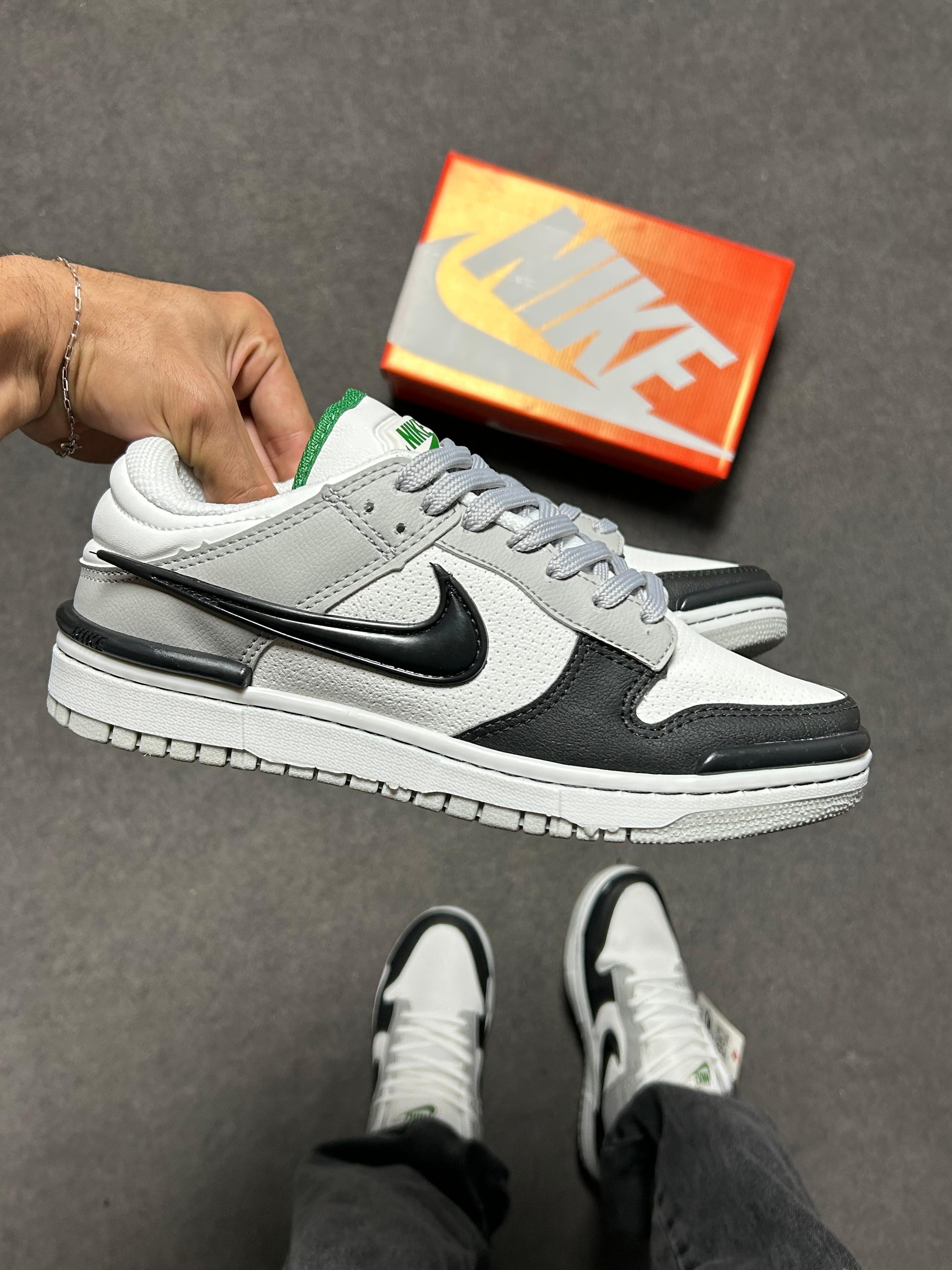 Dunk Low Twist Tricolor