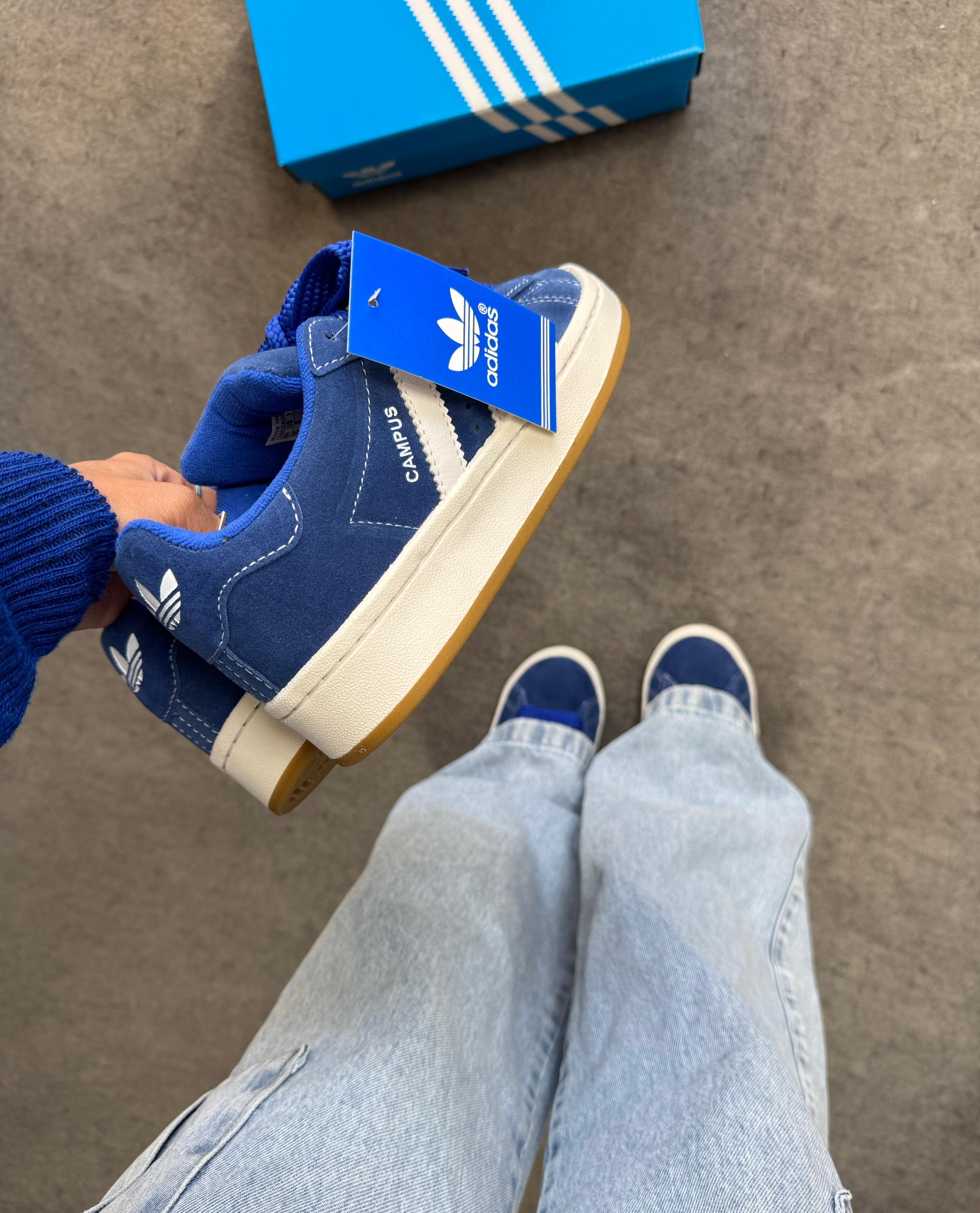 Campus 00 Royal/Branco
