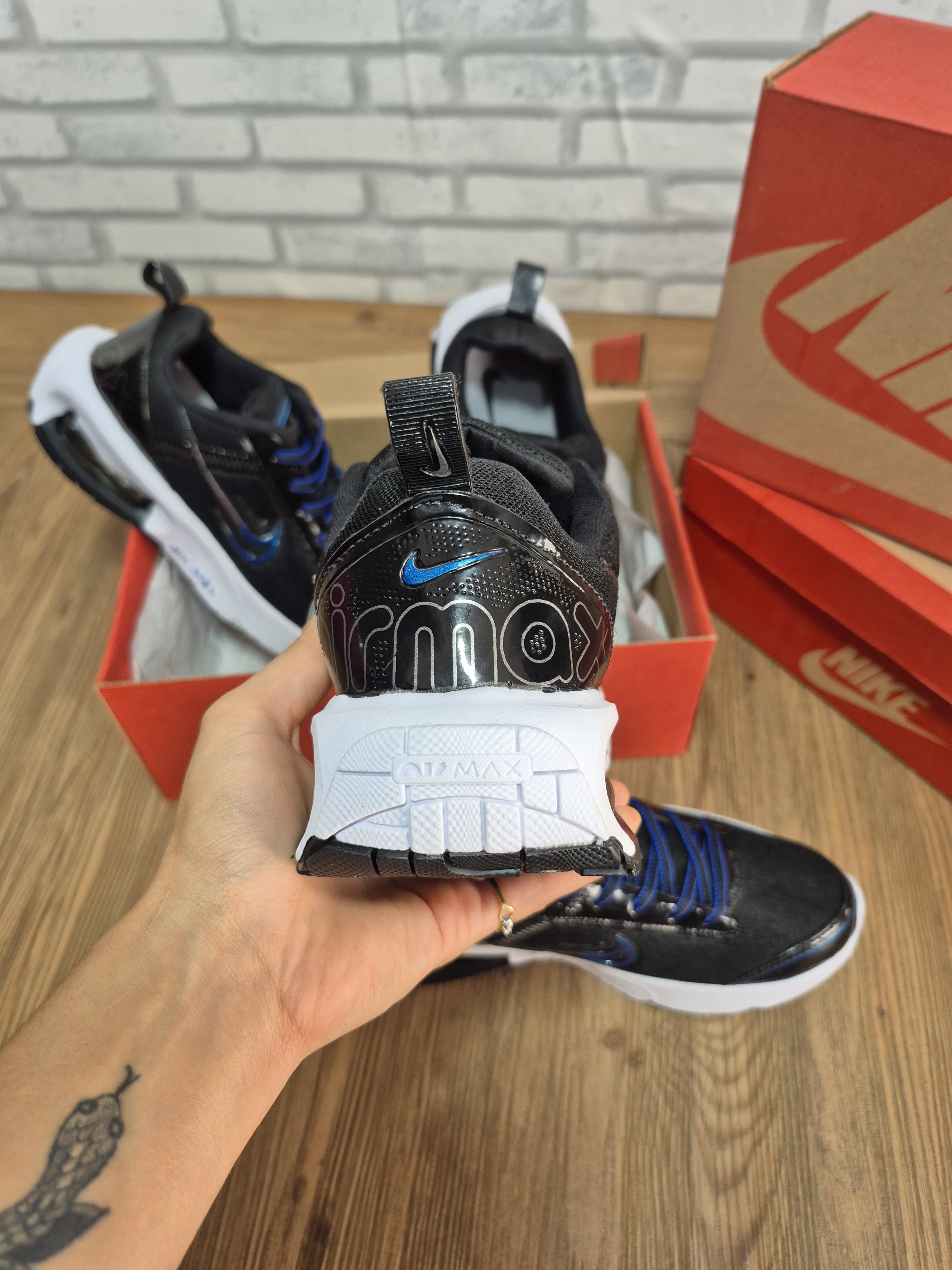 Nike Air Max Intrlk Preto/Royal