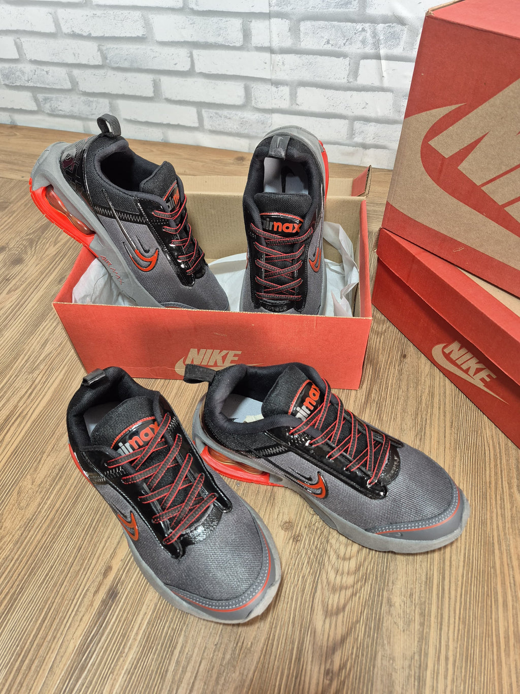 Nike Air Max Intrlk Grafite/Vermelho