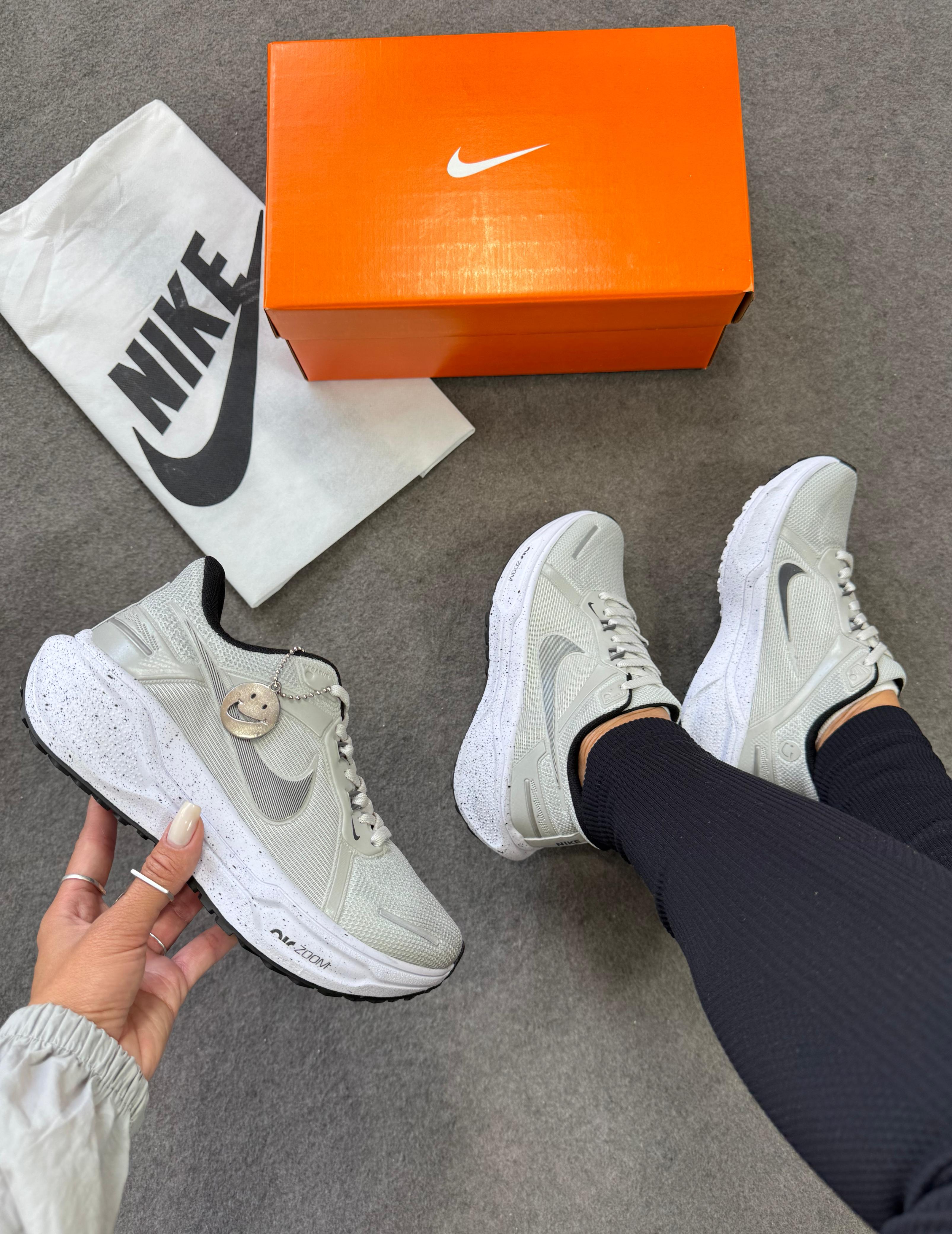 Nike Air Zoom Pegasus cinza
