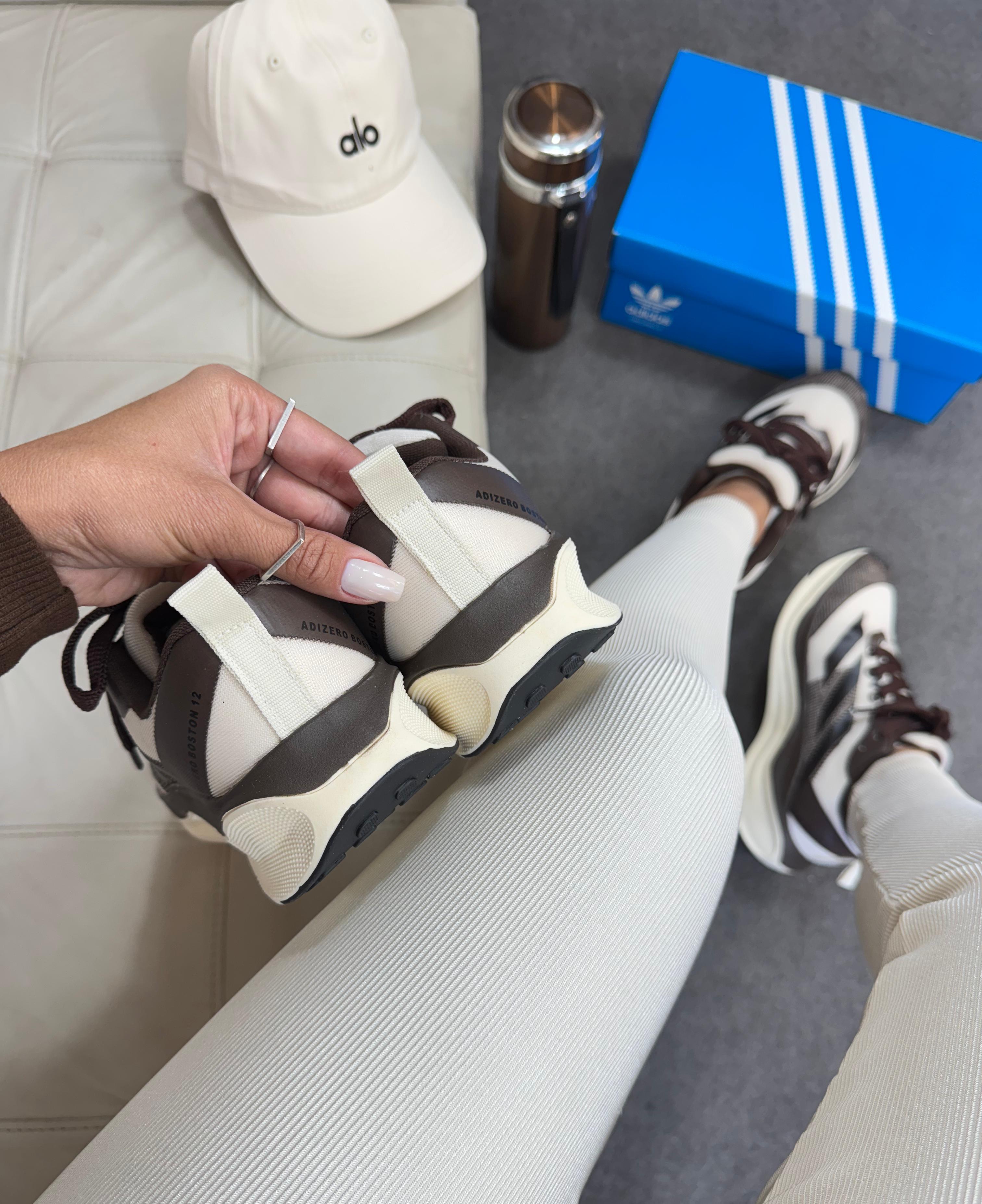 Adidas Adizero boston 12 off / café