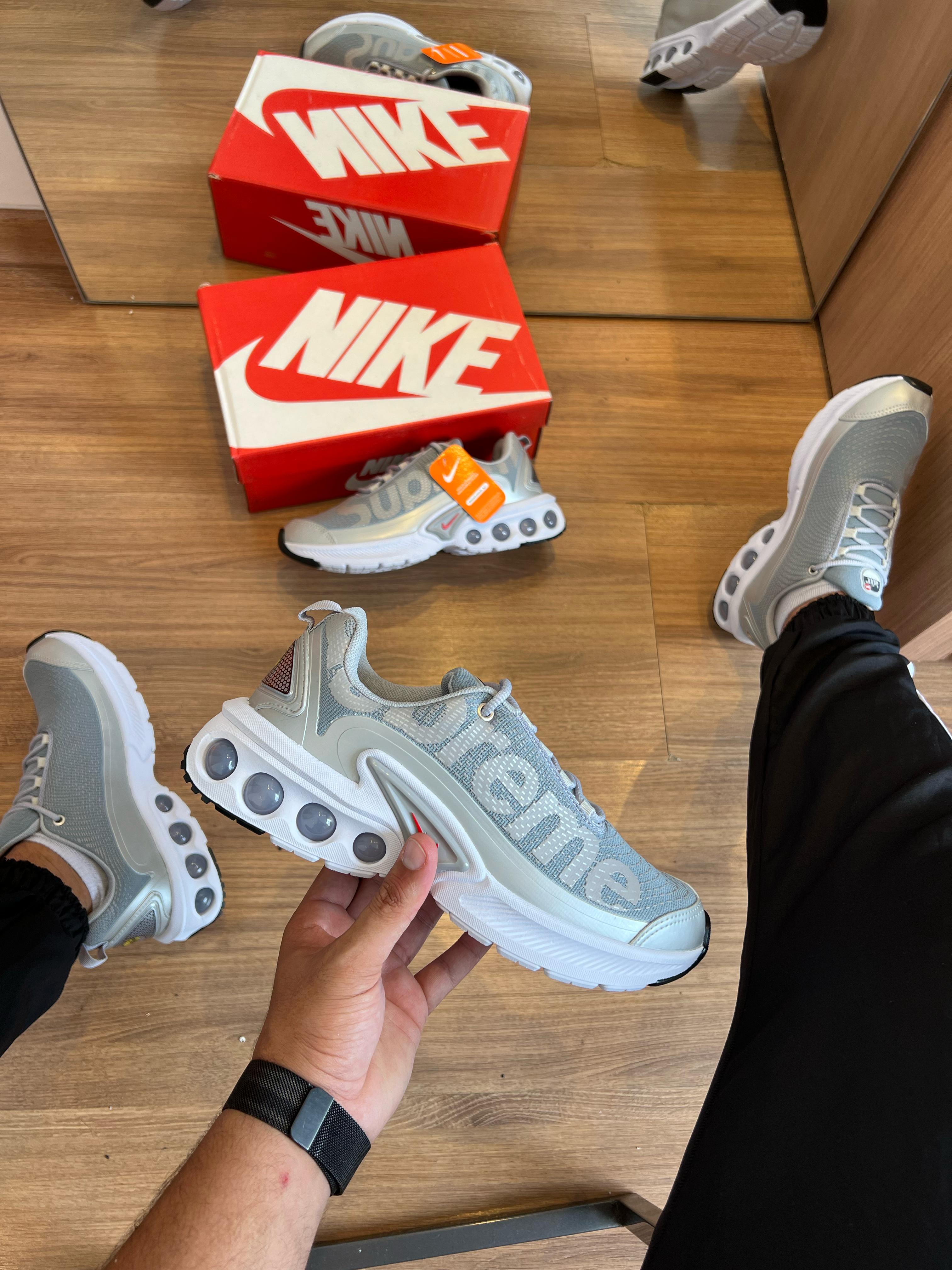 Air Max DN Supreme Branco / Cinza