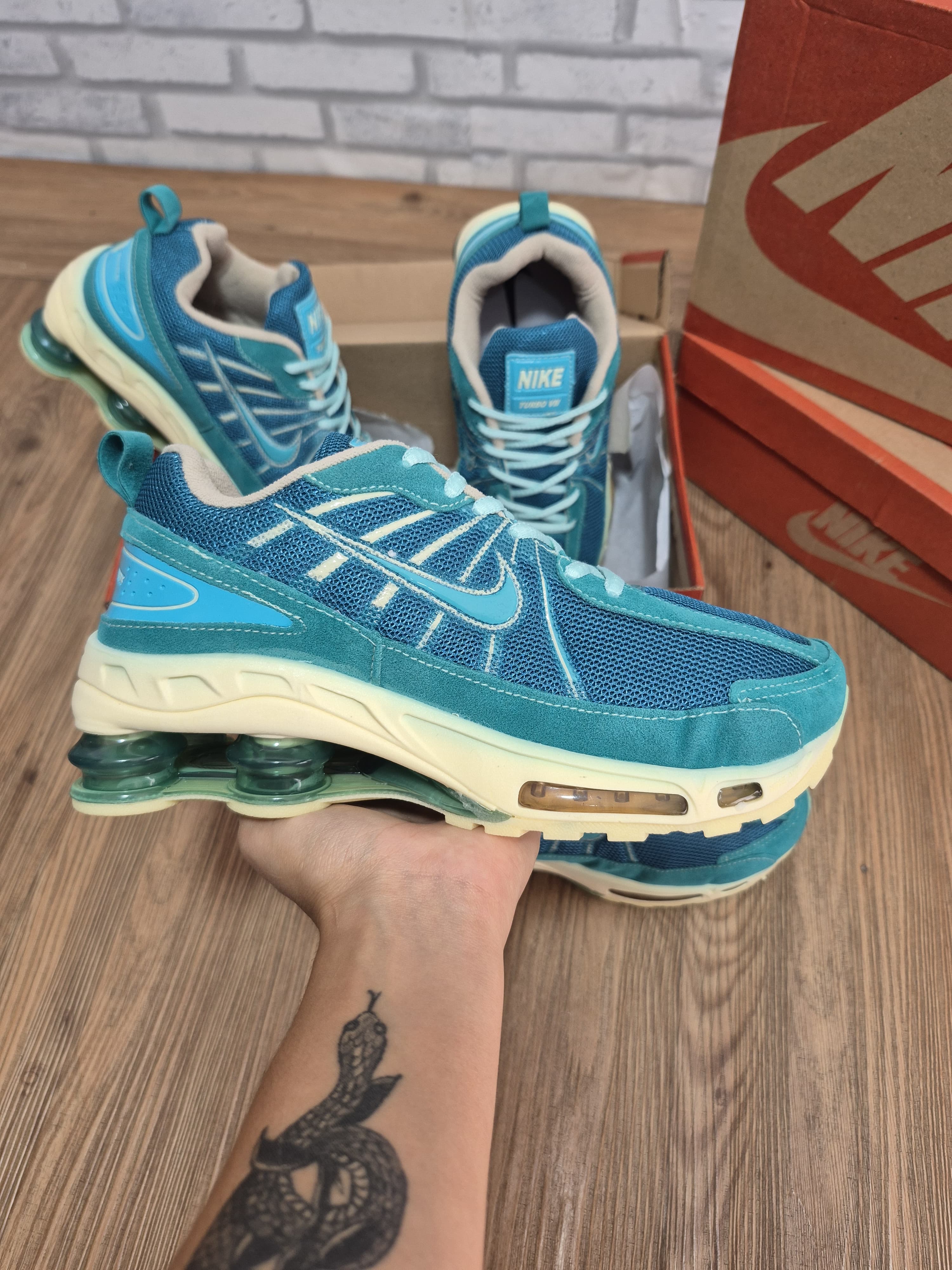 Nike Shox Turbo VII Verde Água
