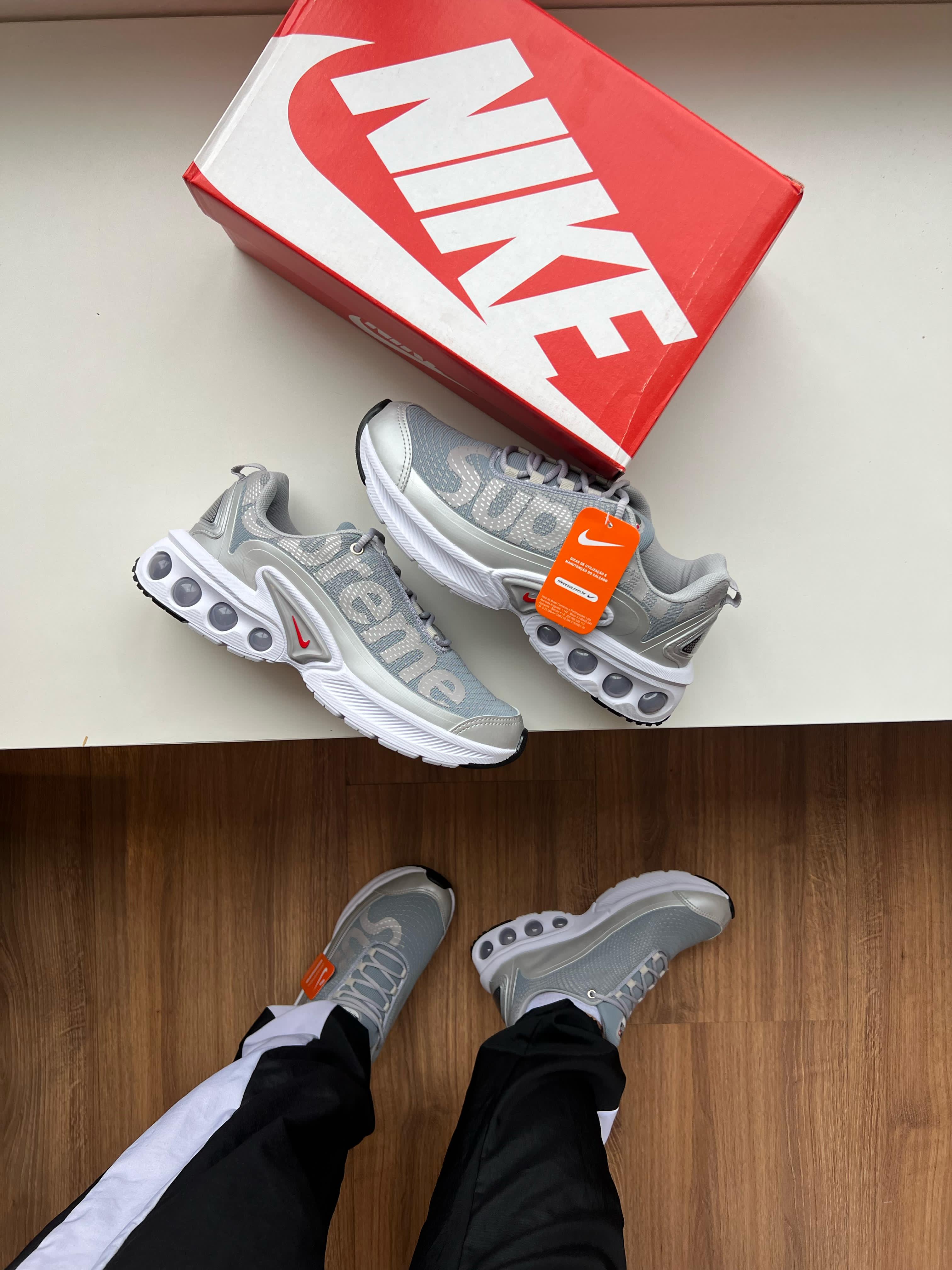 Air Max DN Supreme Branco / Cinza