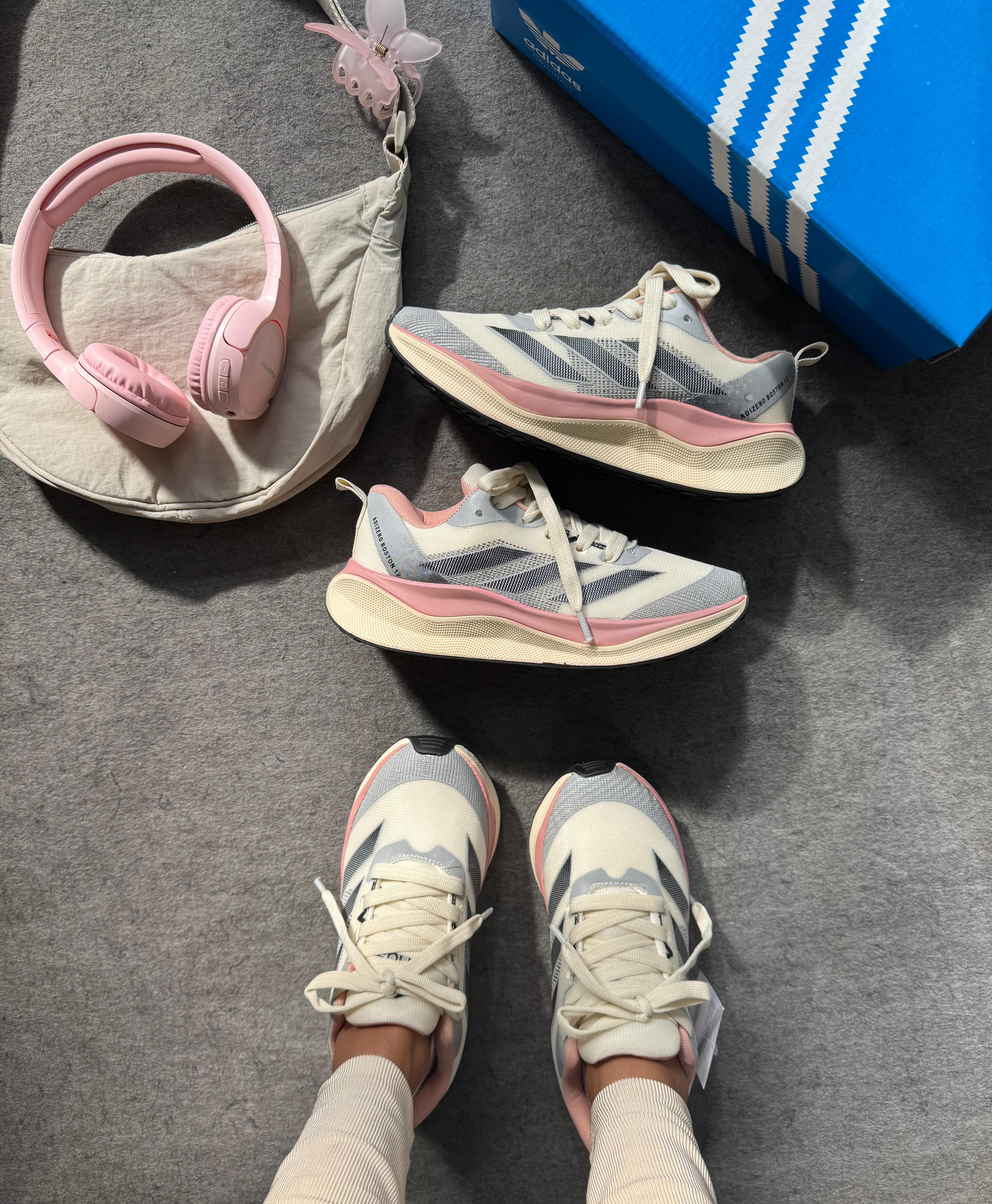 Adidas Adizero boston 12 off/rose