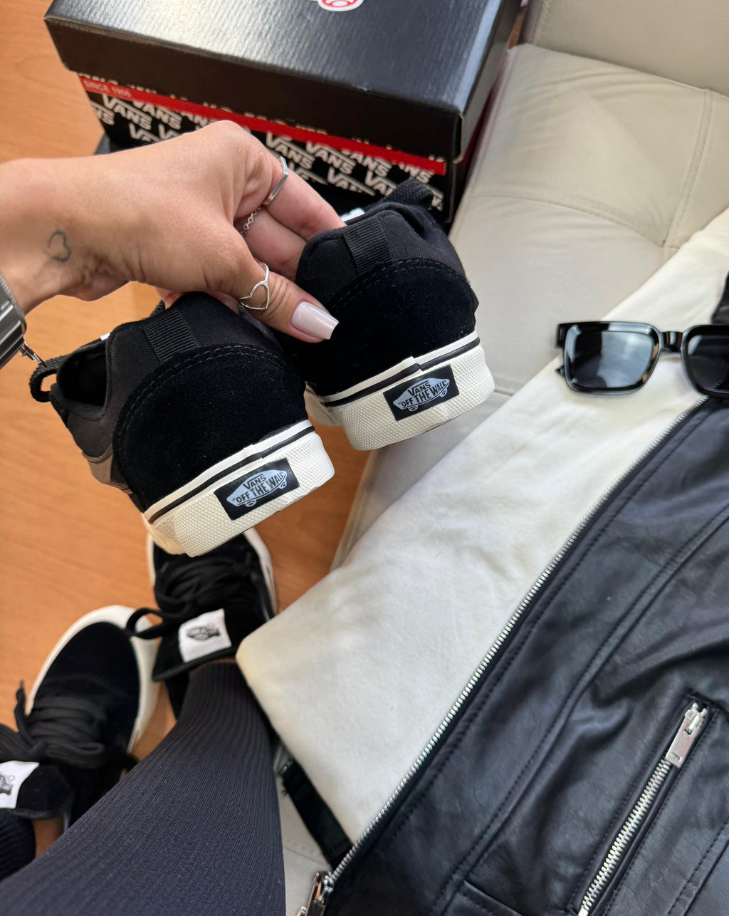 Vns Old Knu preto/off