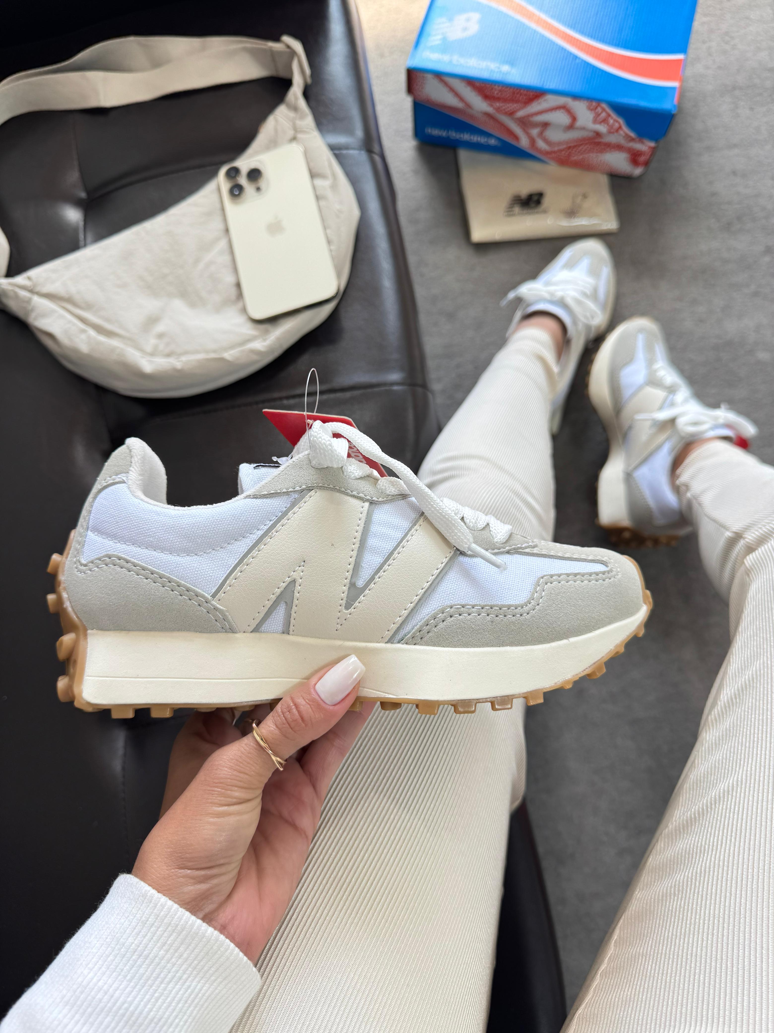New Balance 327 Branco/ off