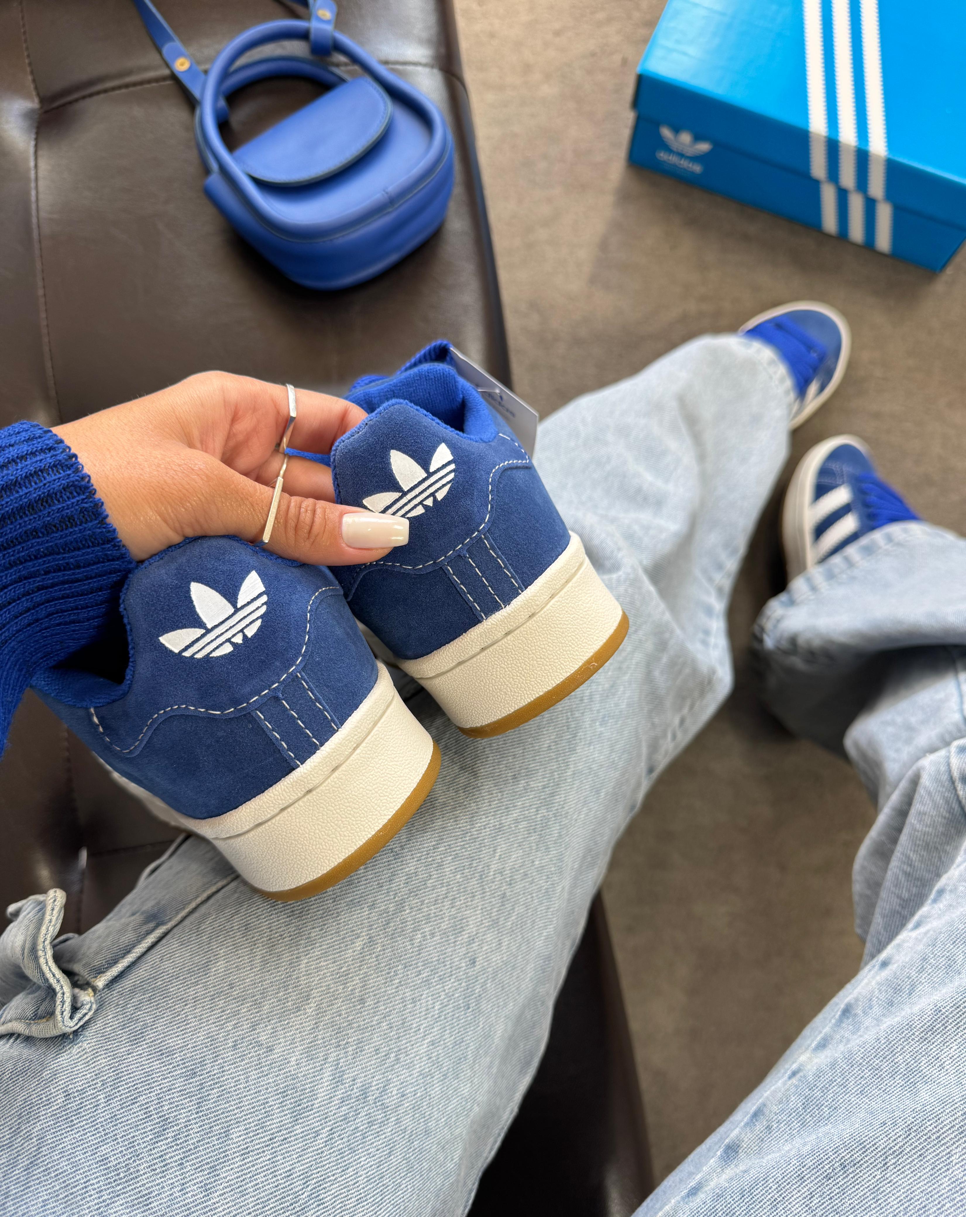 Campus 00 Royal/Branco