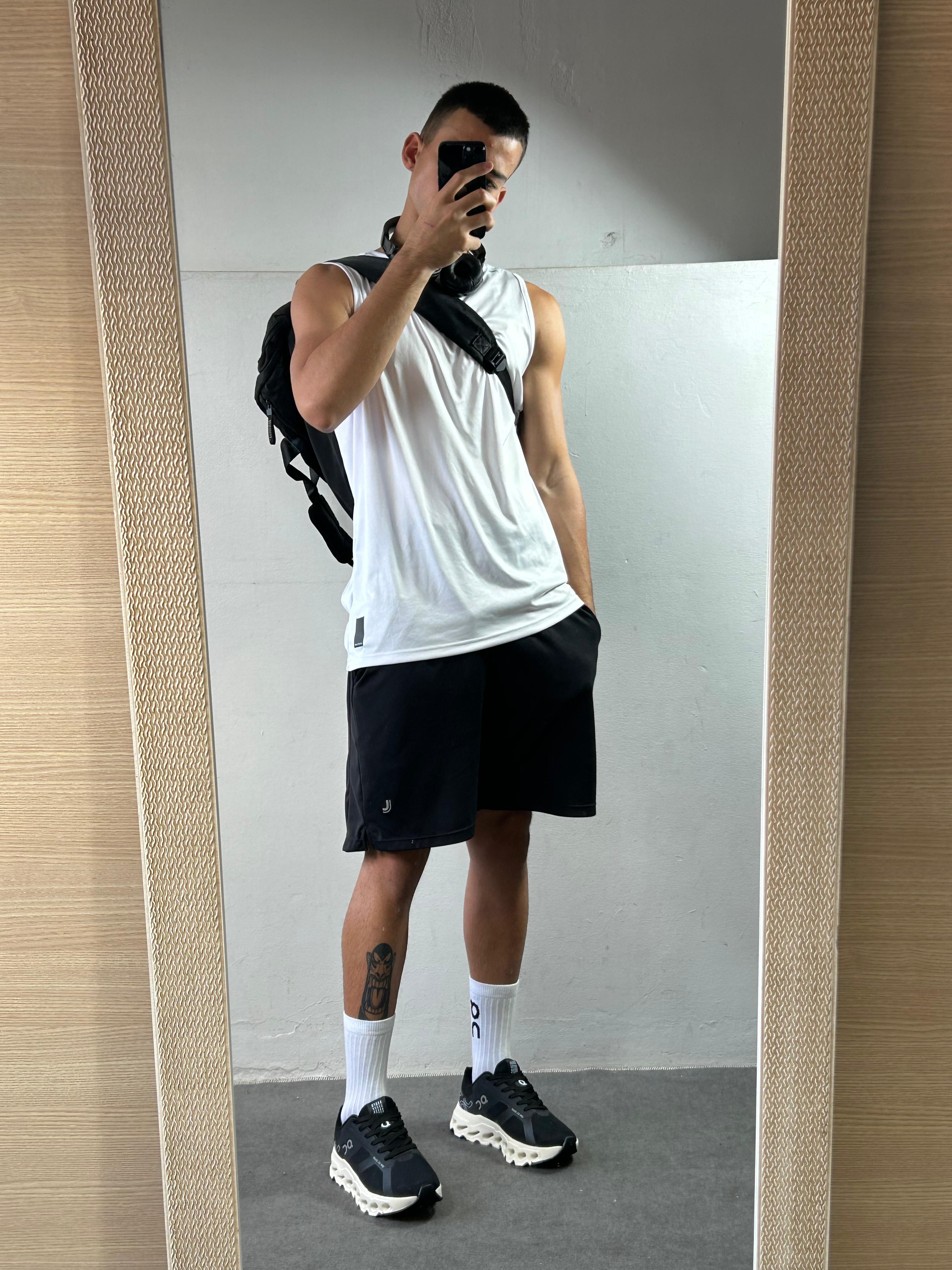 On Cloud Preto