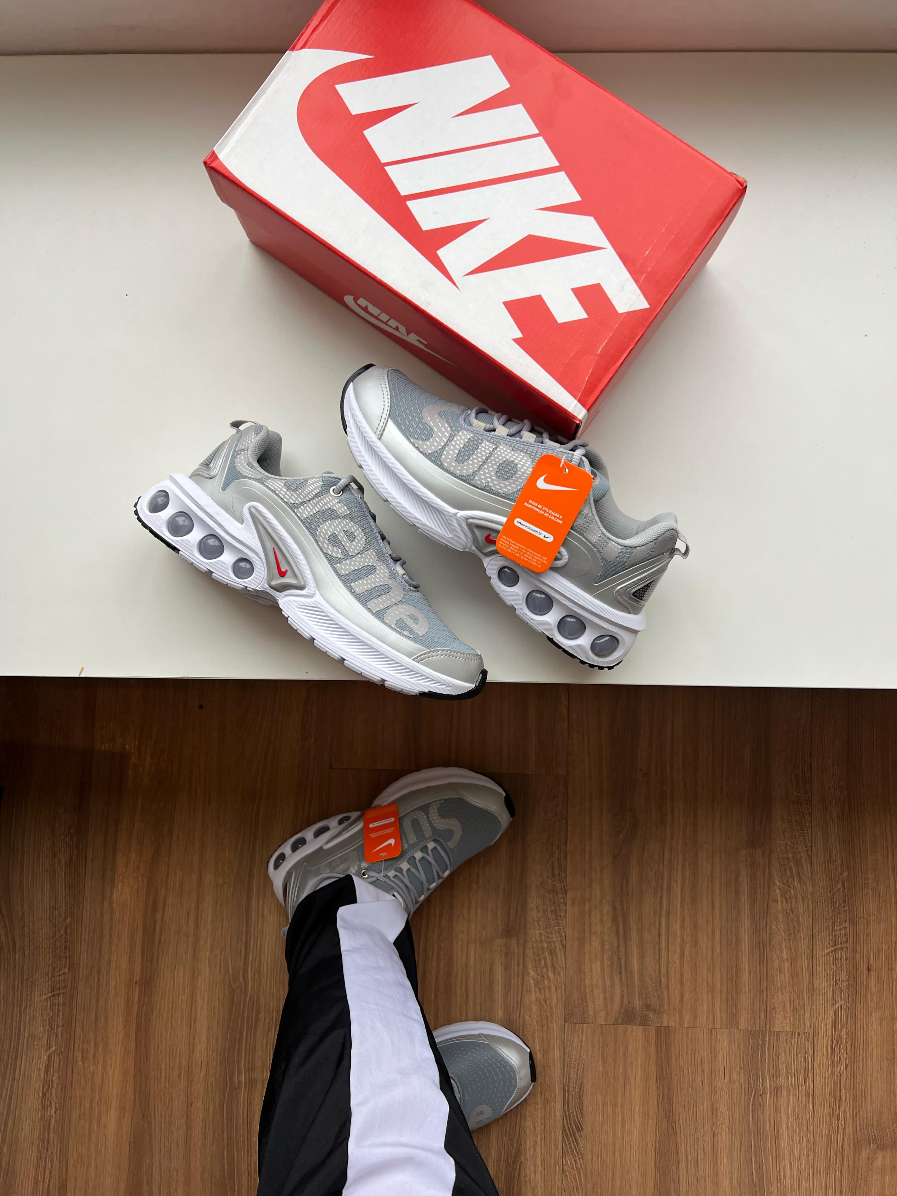 Air Max DN Supreme Branco / Cinza