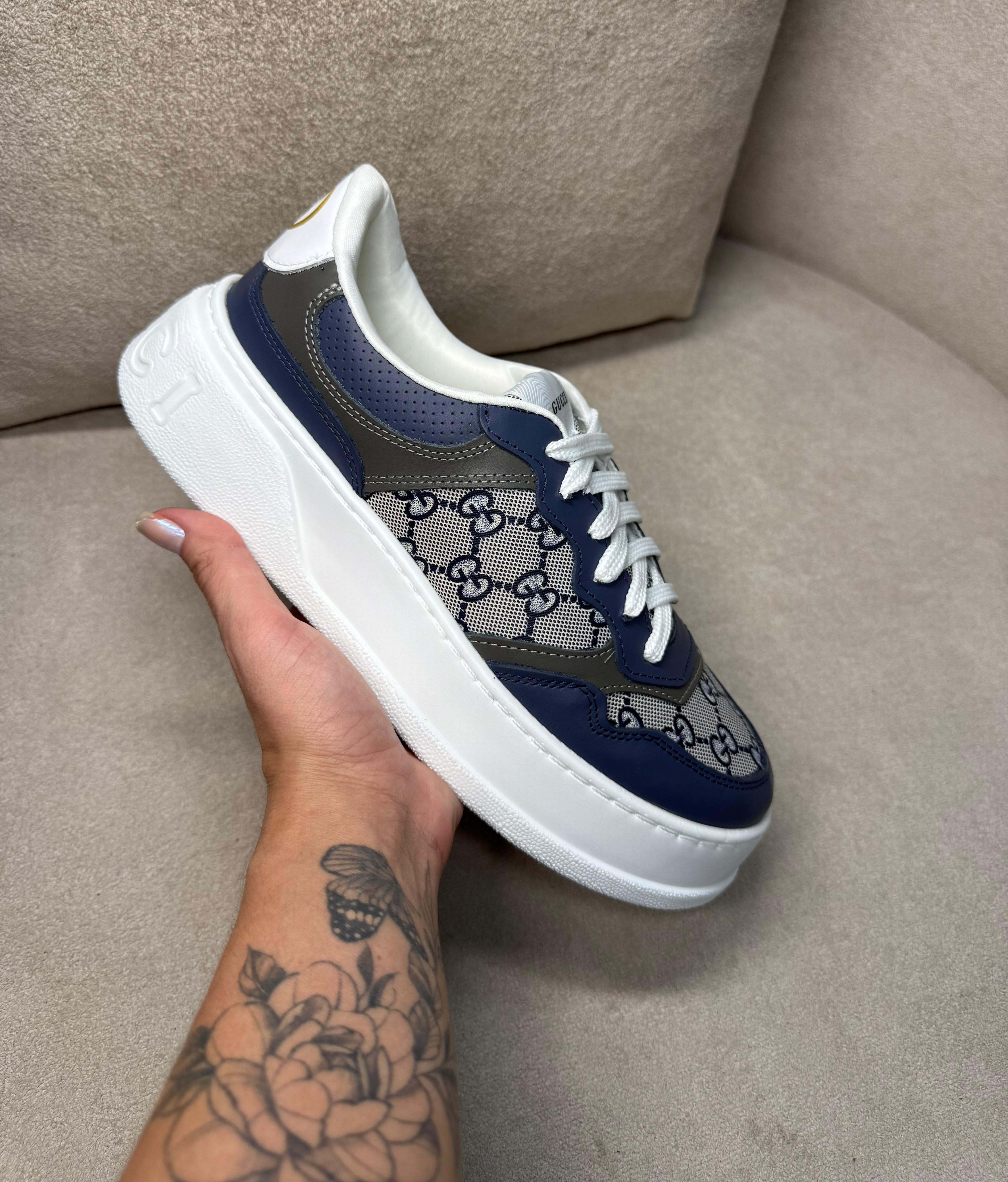 Gucci Branco/Preto/Royal