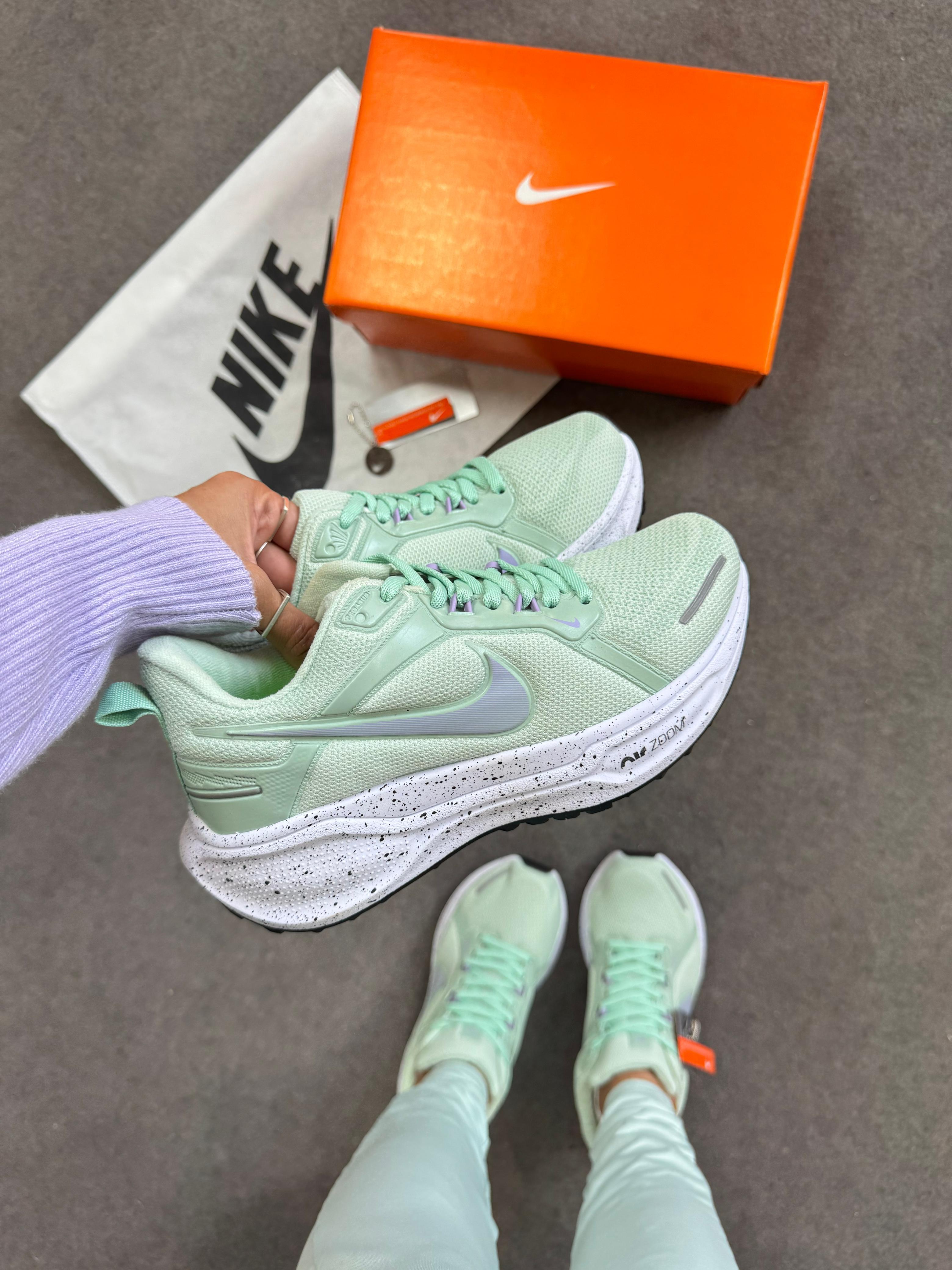 Nike Air Zoom Pegasus verde/lilas