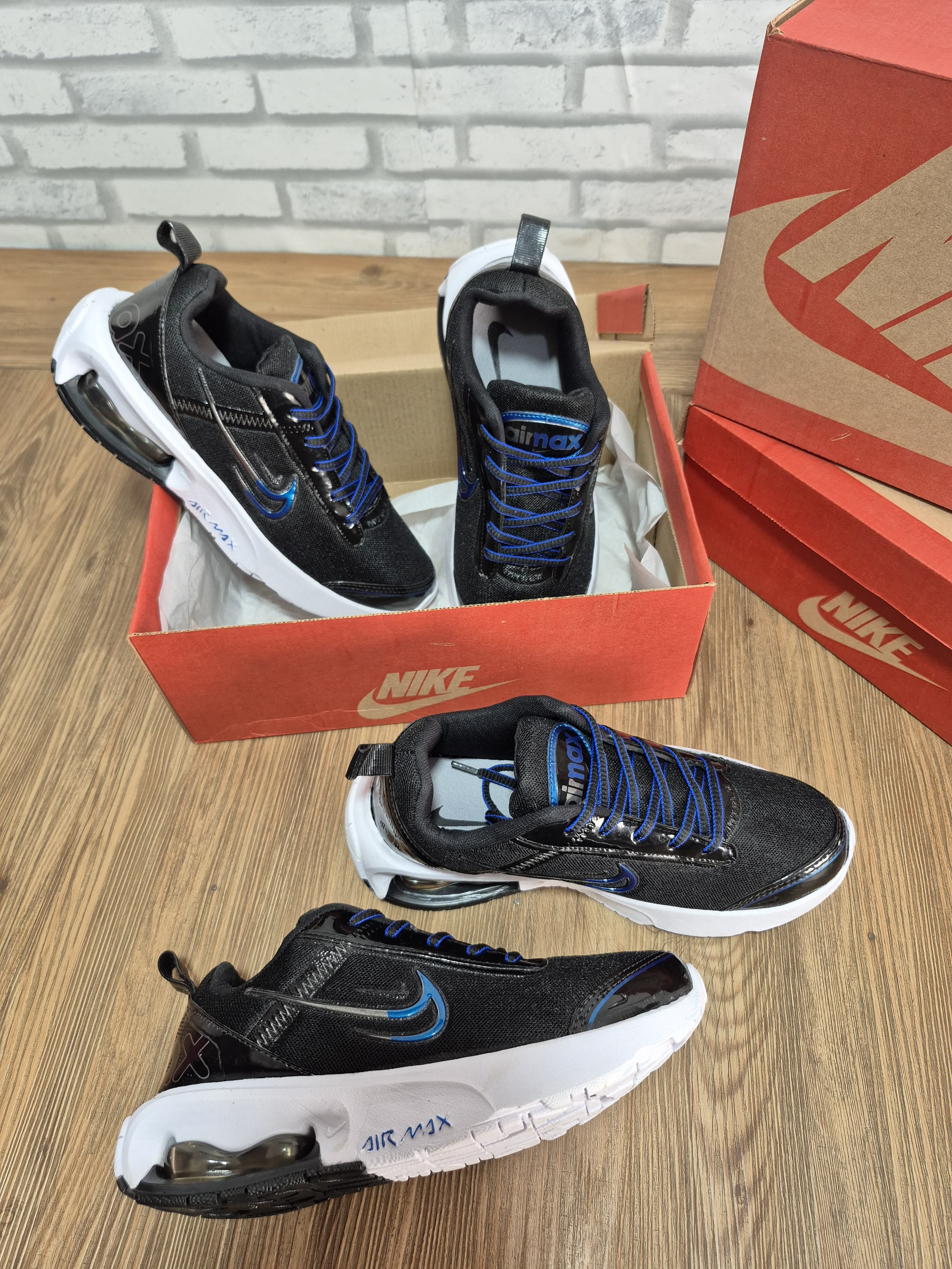Nike Air Max Intrlk Preto/Royal