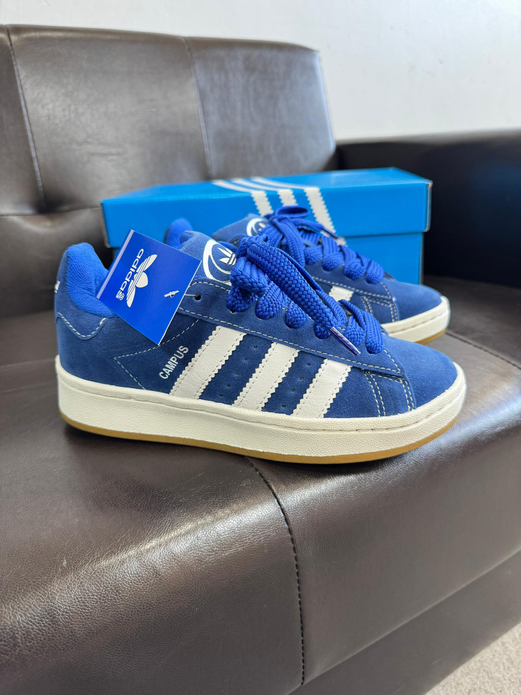 Campus 00 Royal/Branco