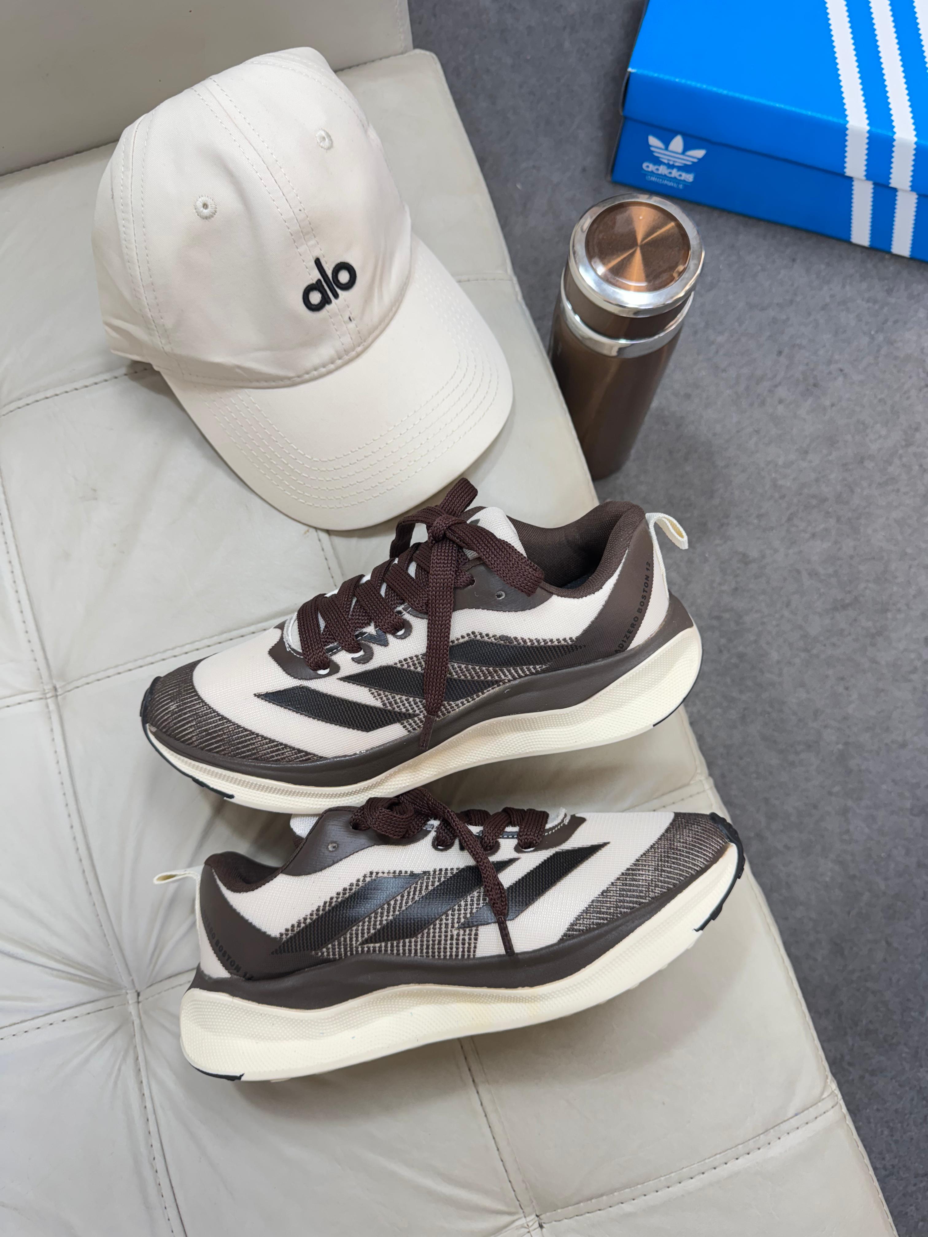 Adidas Adizero boston 12 off / café