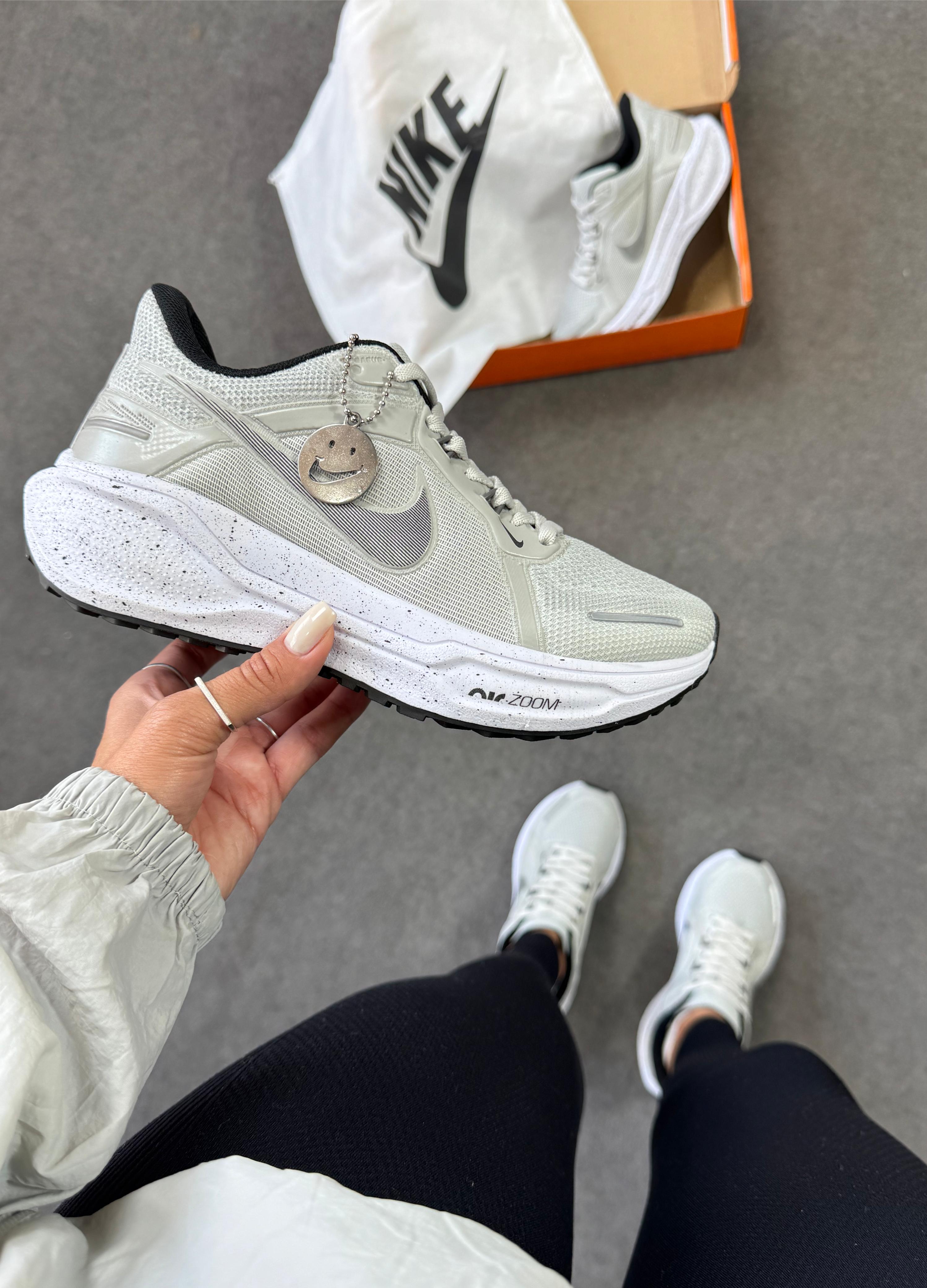 Nike Air Zoom Pegasus cinza